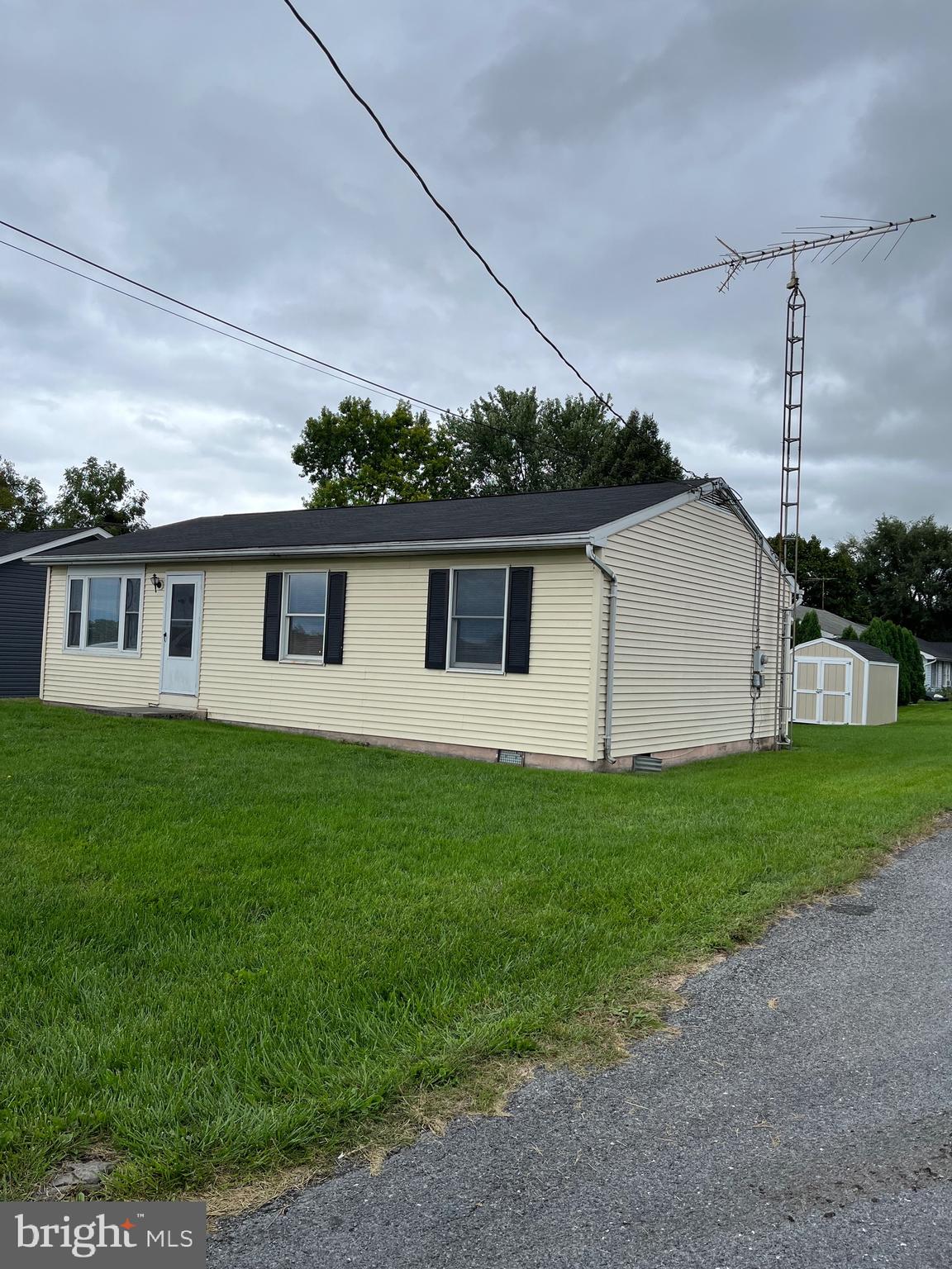 This cute newly painted ranch is on a nice private street in Martinsburg south end. There is a storage shed in the back yard, and still lots of grass space. Low maintenance, freshly cleaned carpet, new bathroom floor, all with an affordable price. You don’t want to miss this one: great first home, great rental investment, or great retirement home-you choose.