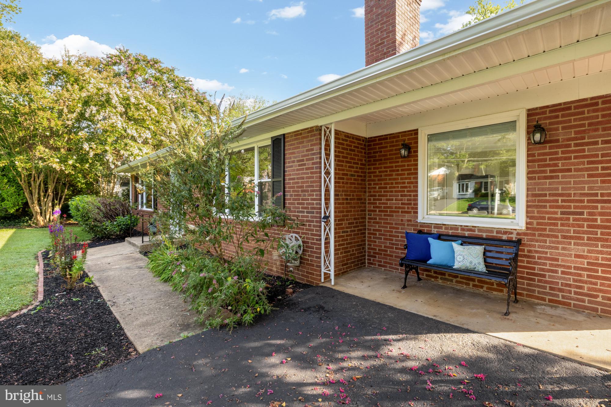 3608 EMBASSY LANE
