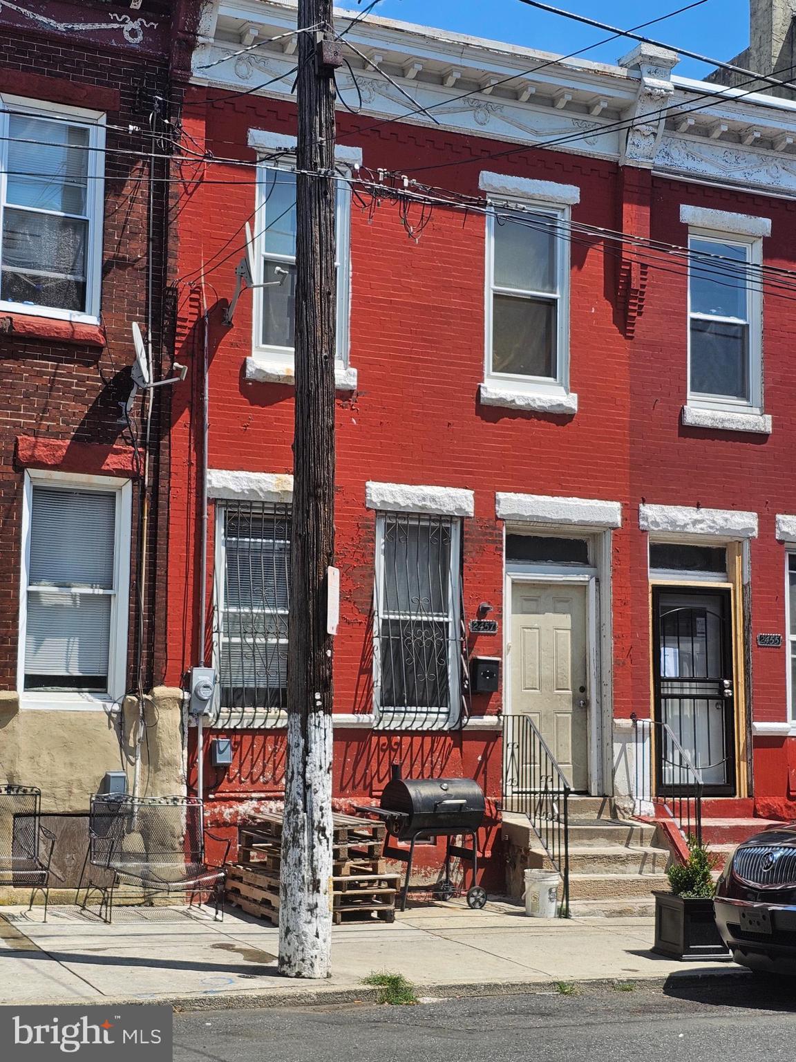 STRAWBERRY MANSION - Residential