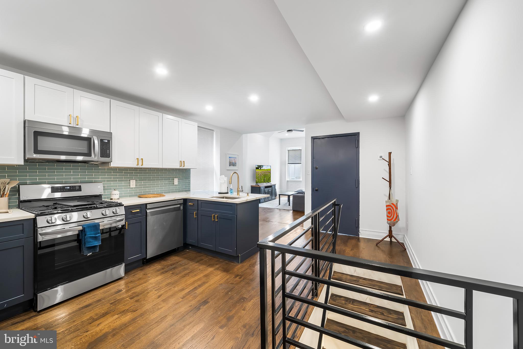 FAIRMOUNT - Residential