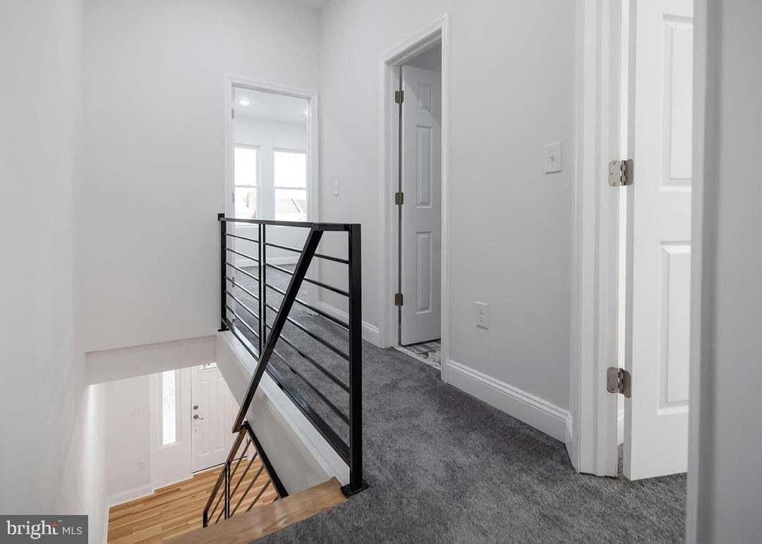 WEST OAK LANE - Residential