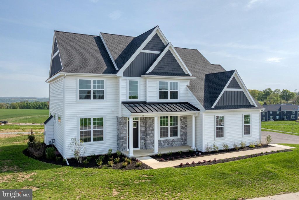 Photo of 482 Winding Way #202, WRIGHTSVILLE, PA 17368 (MLS # PAYK2079712)