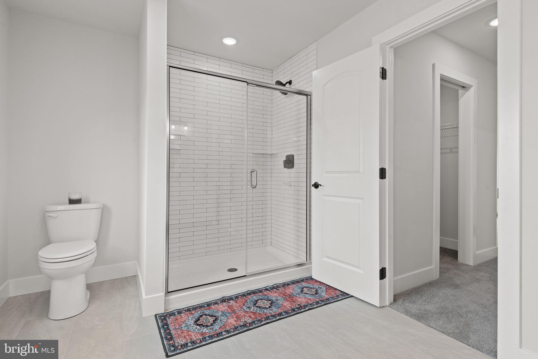 RIVER RIDGE HILLS - Residential