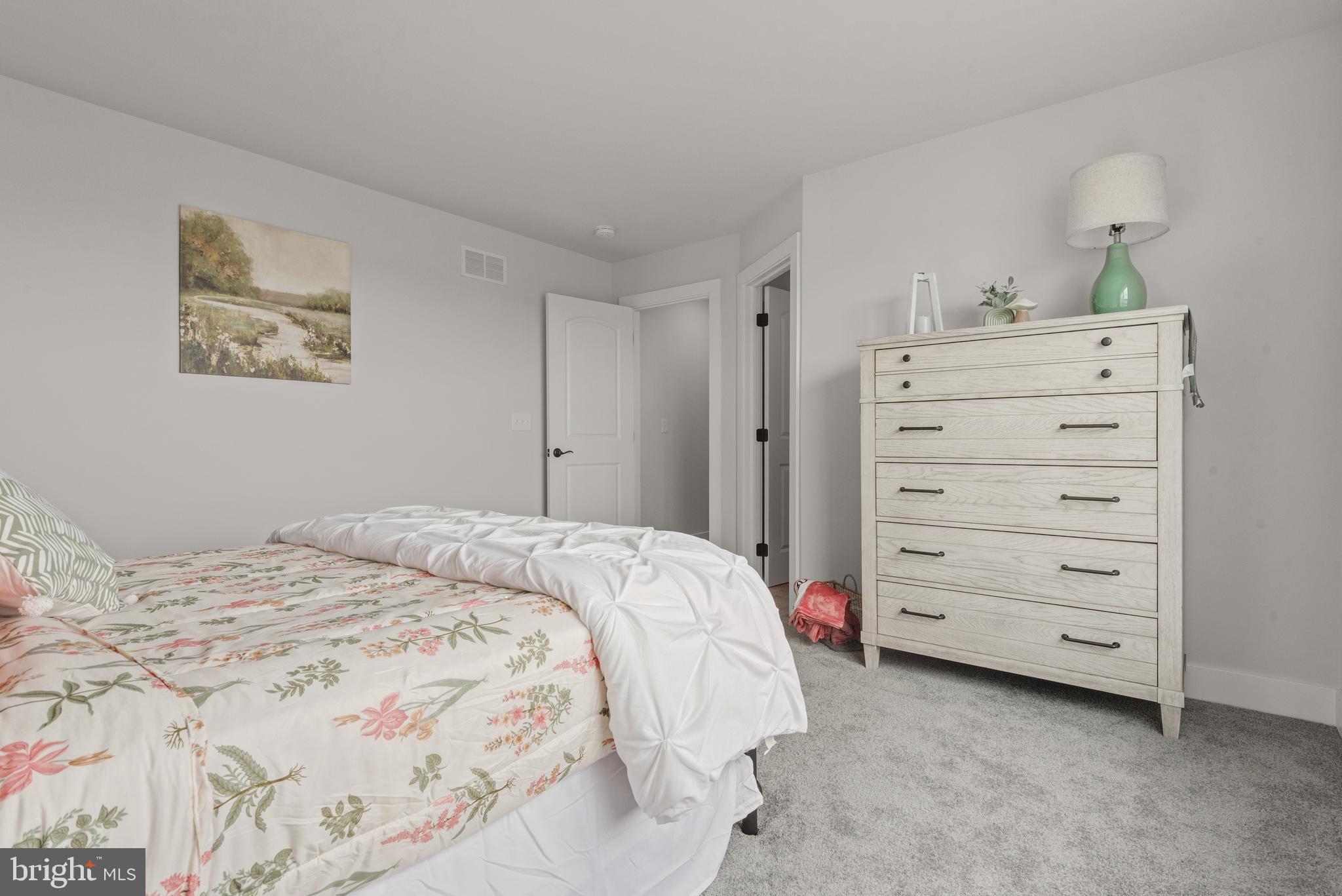 RIVER RIDGE HILLS - Residential