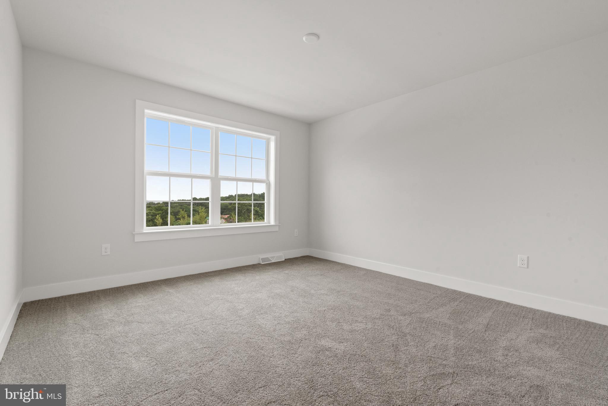 RIVER RIDGE HILLS - Residential