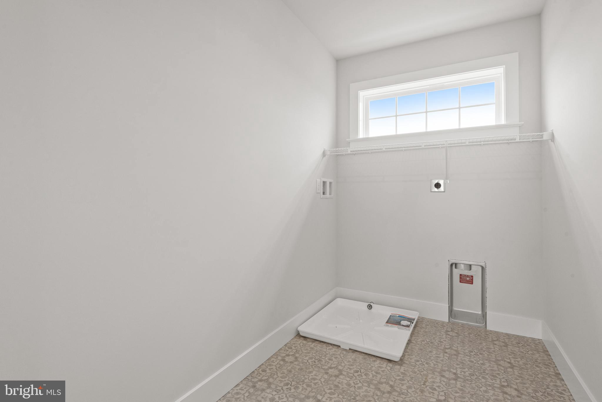 RIVER RIDGE HILLS - Residential