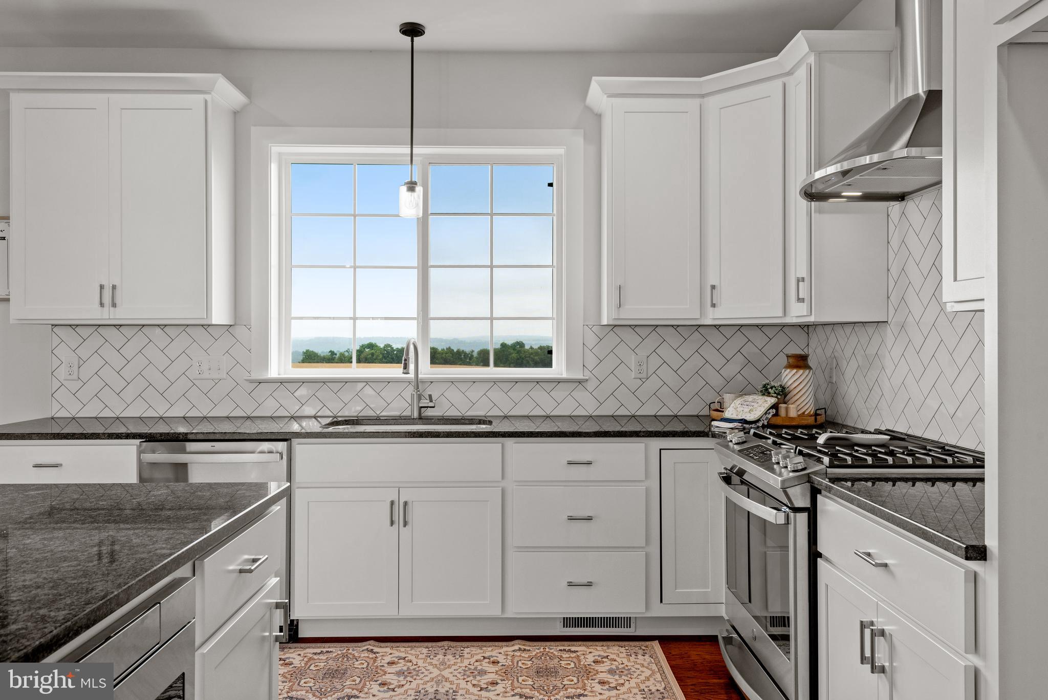 RIVER RIDGE HILLS - Residential