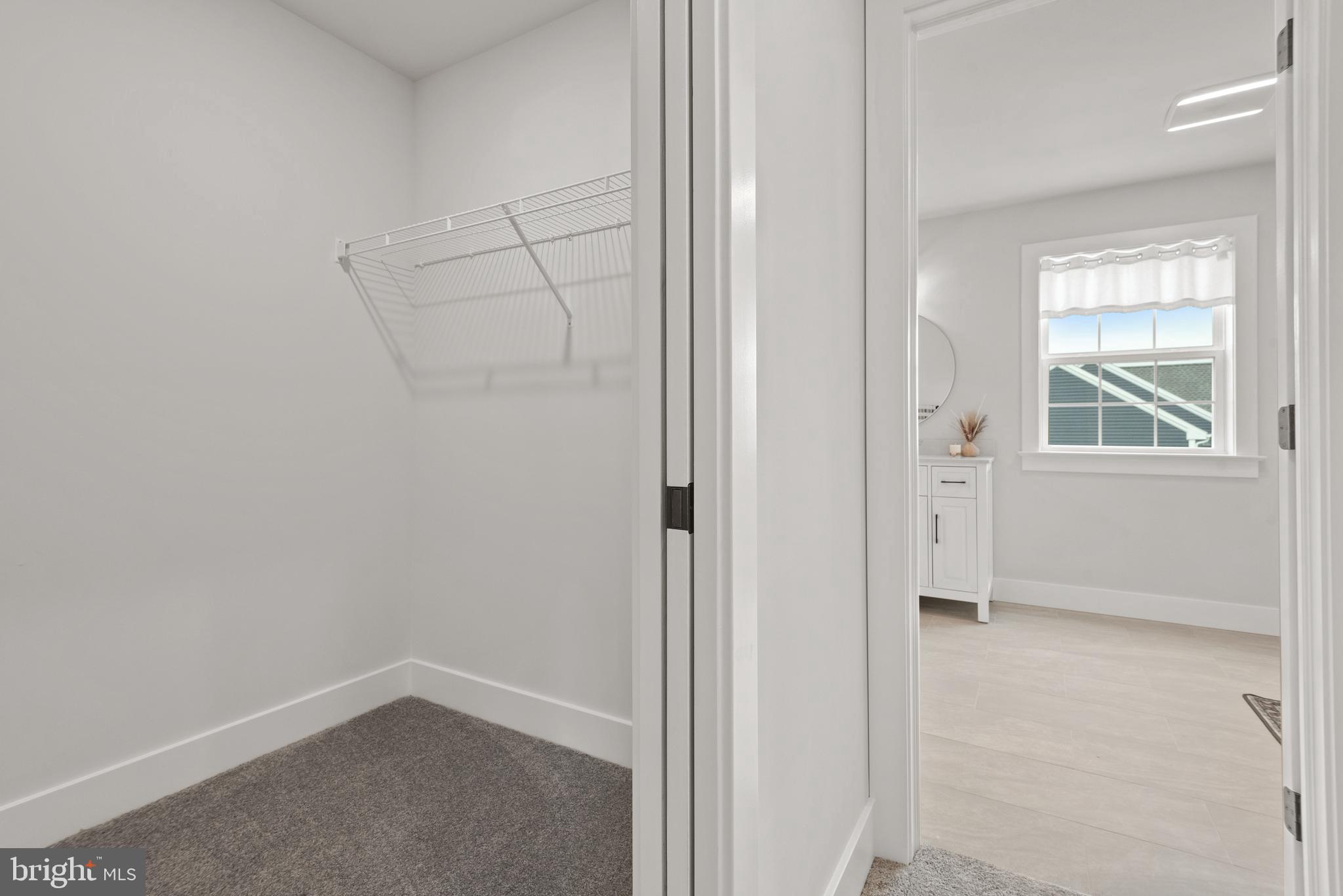 RIVER RIDGE HILLS - Residential