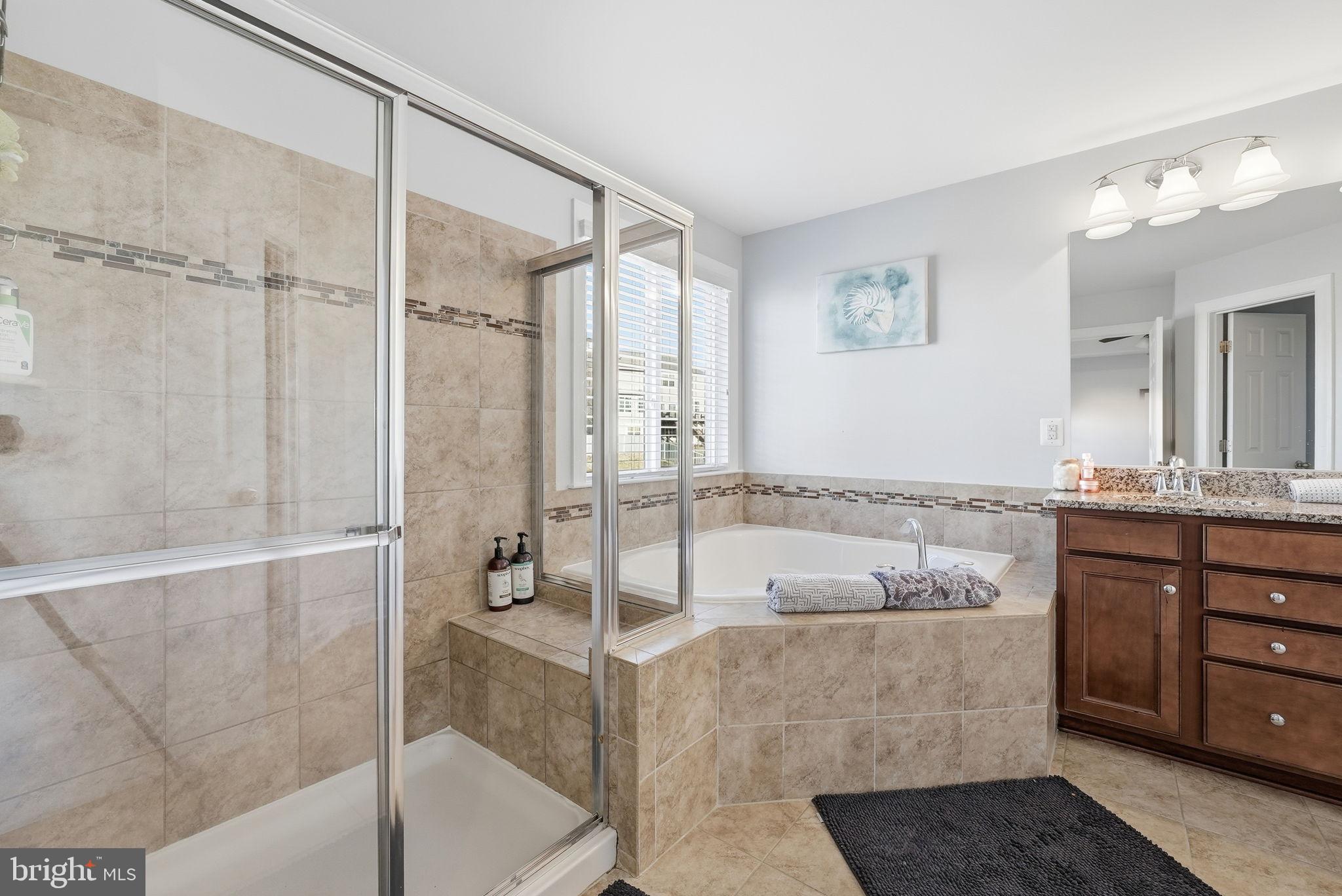 EAGLES POINTE - Residential