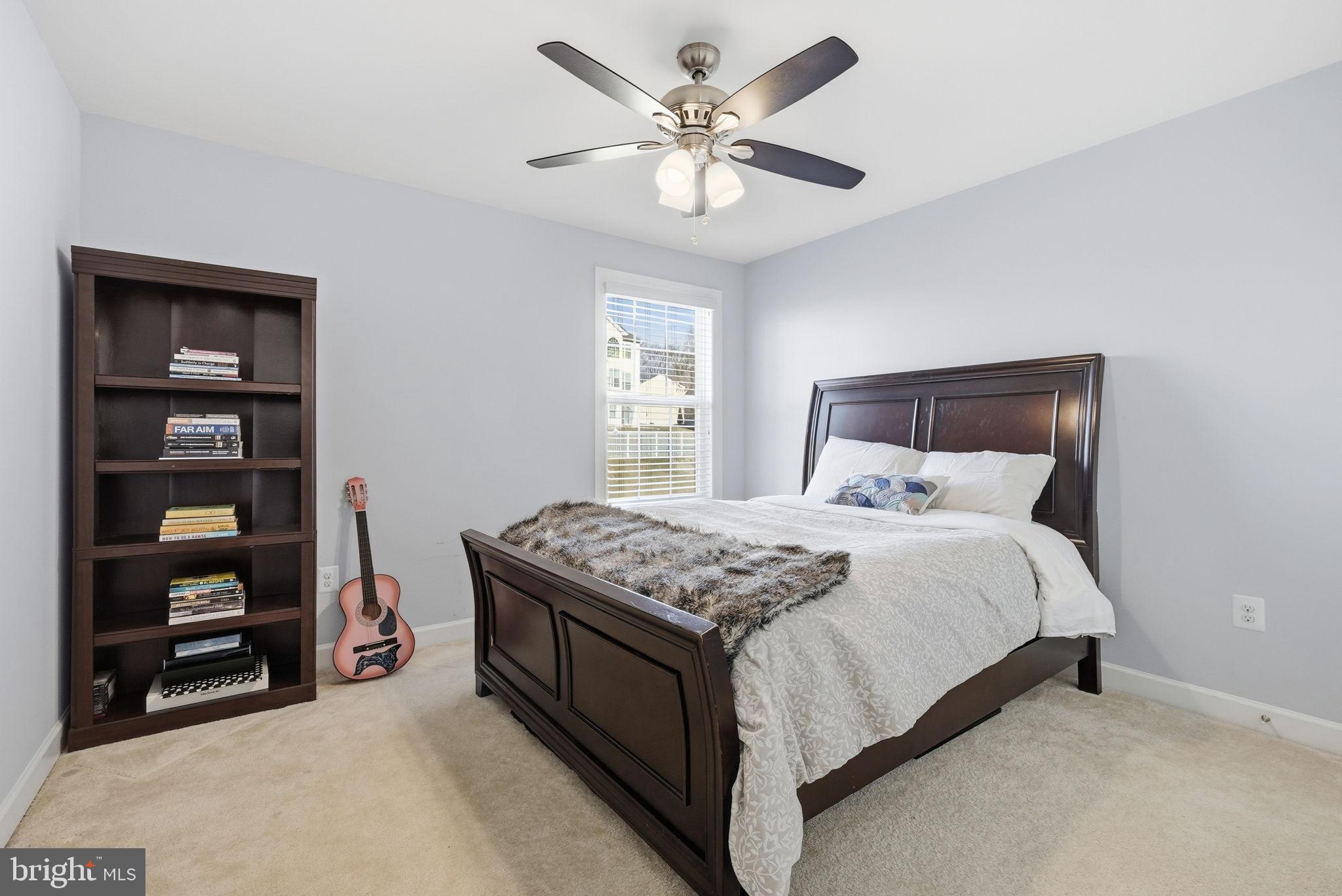 EAGLES POINTE - Residential