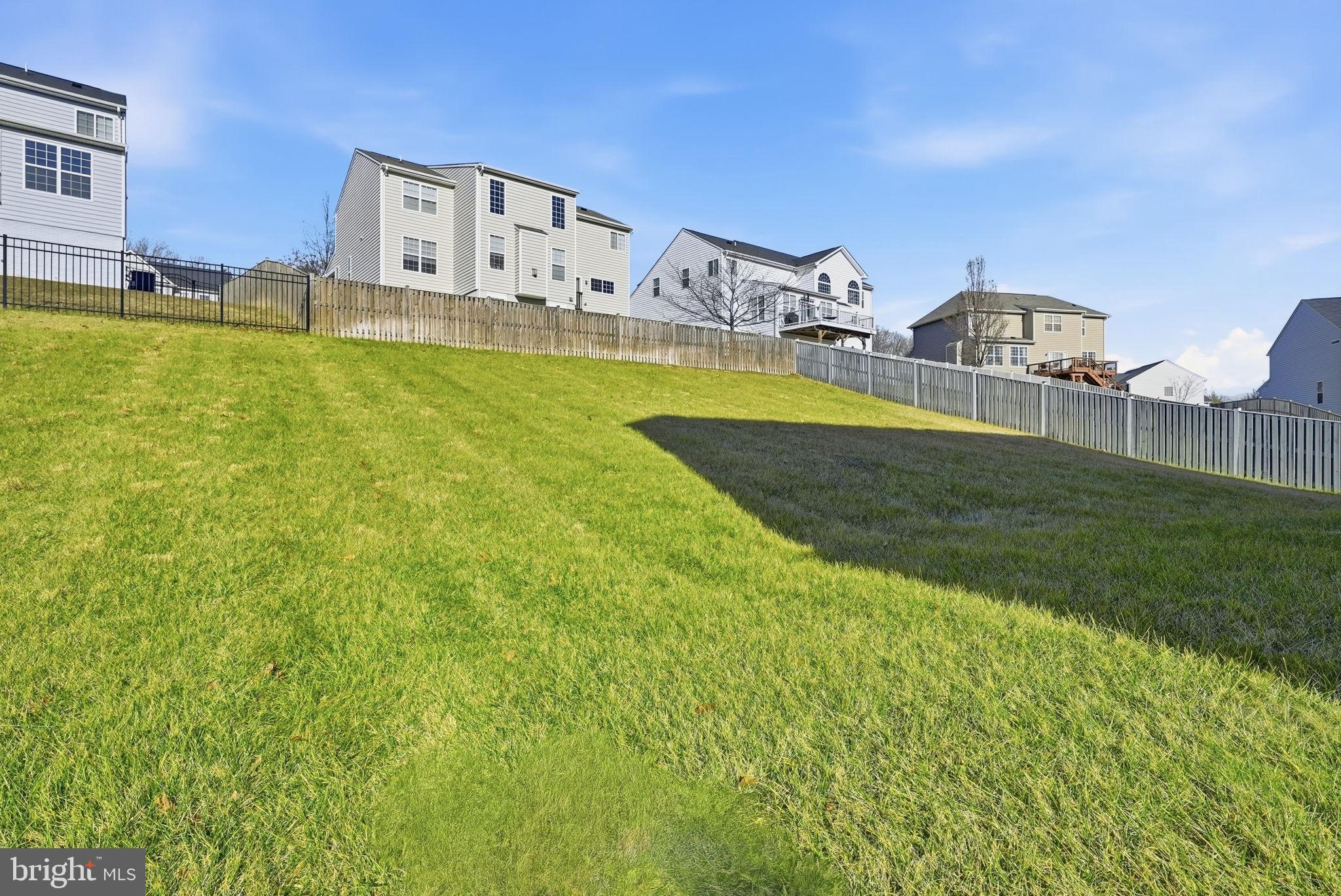 EAGLES POINTE - Residential