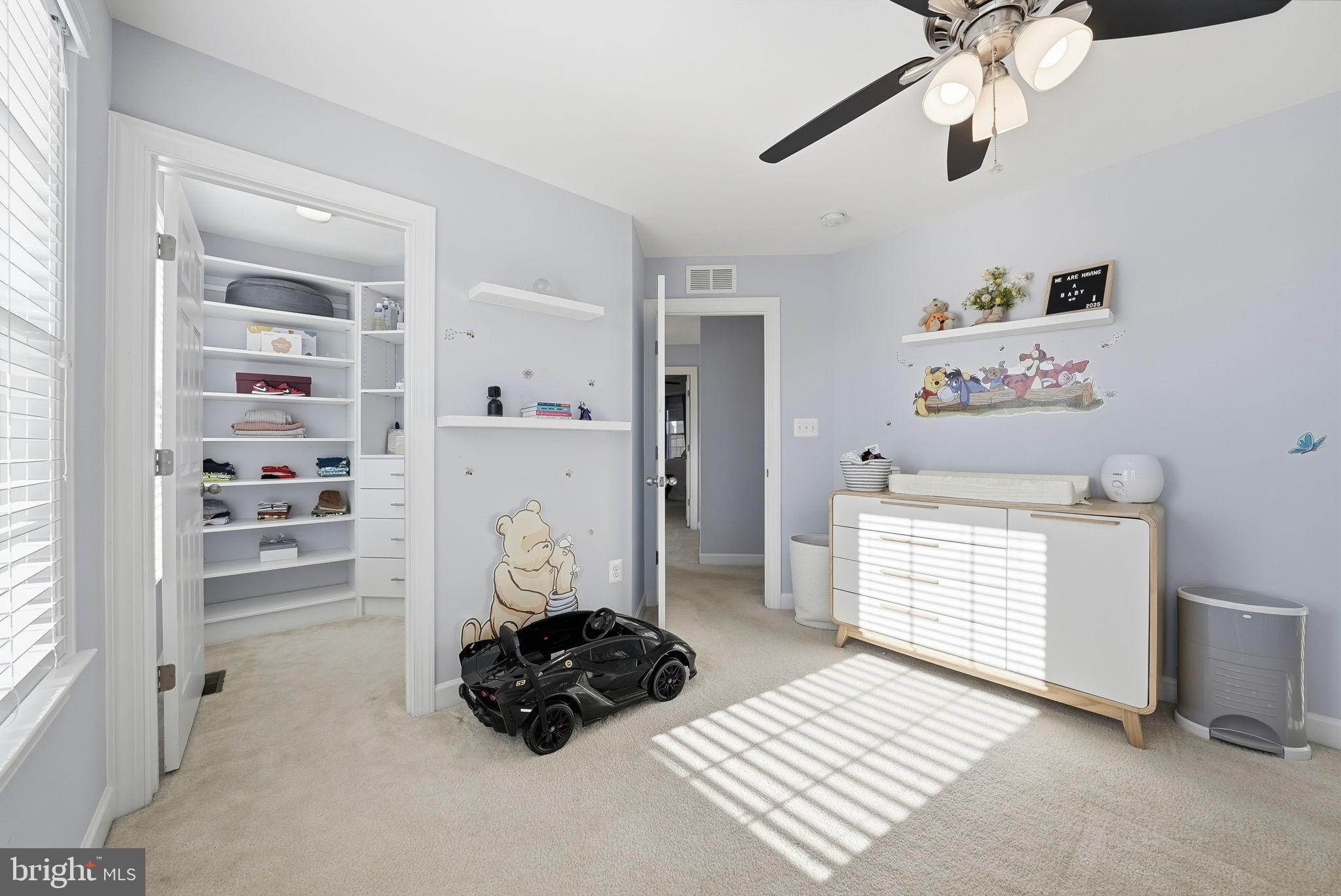 EAGLES POINTE - Residential