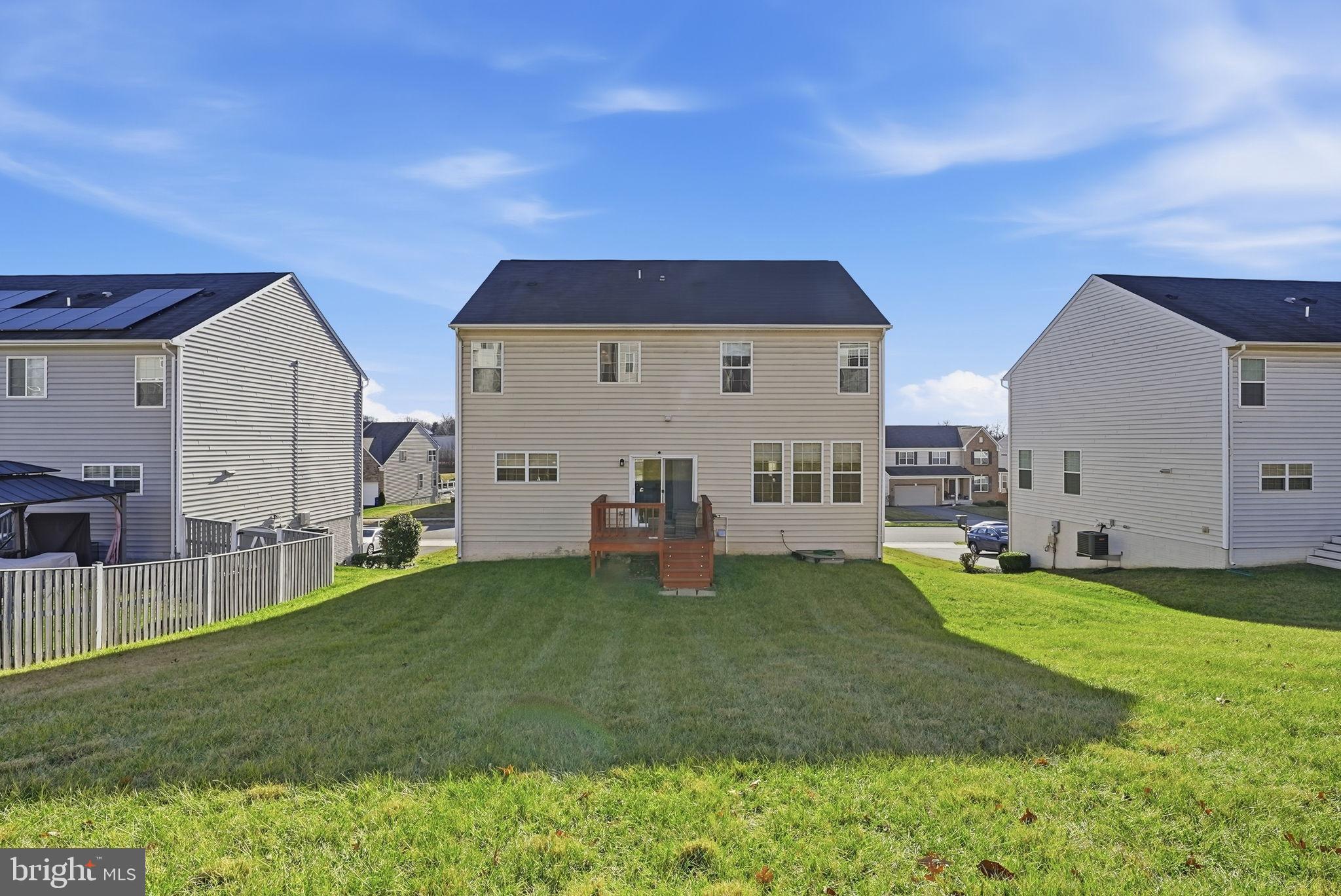 EAGLES POINTE - Residential