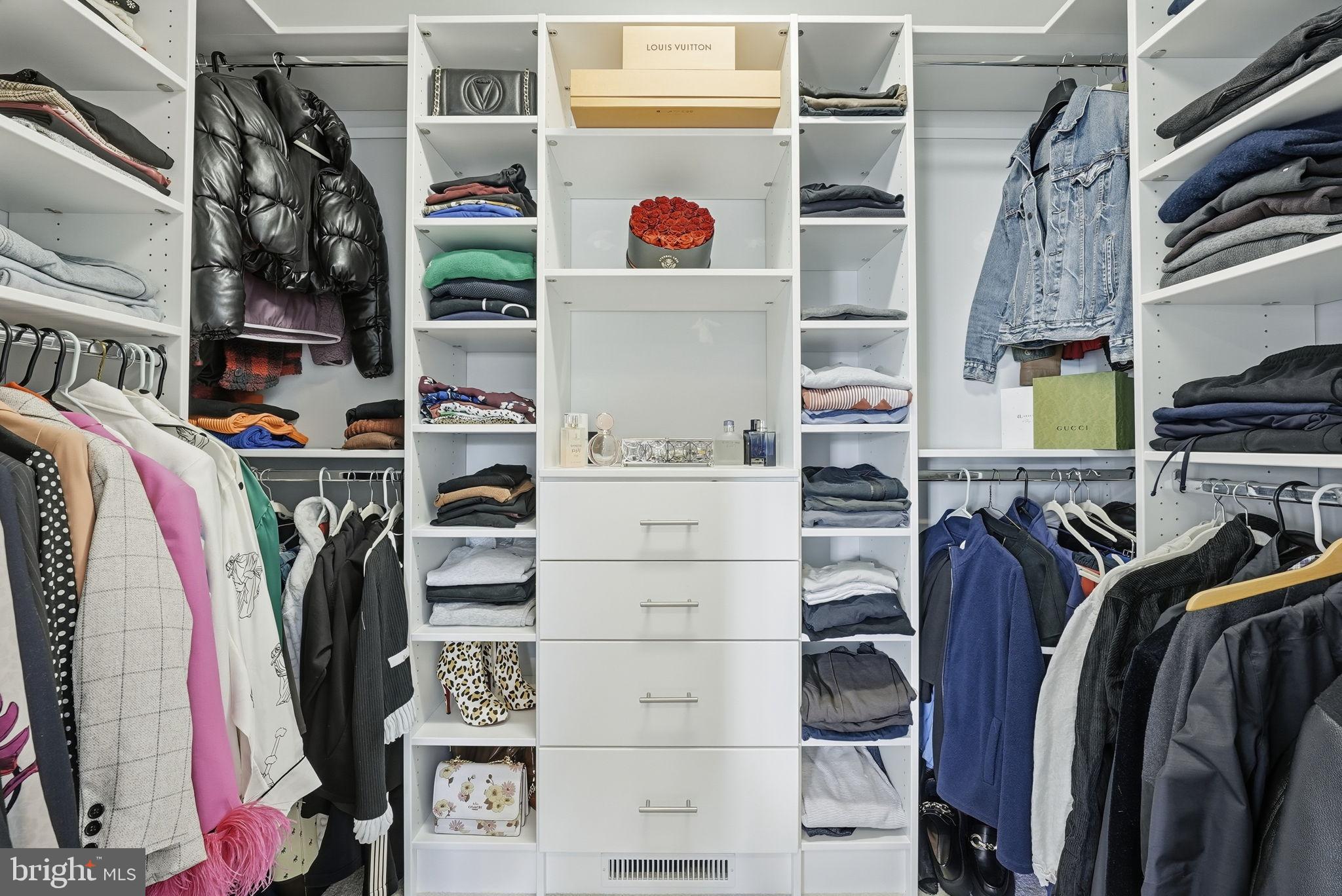 EAGLES POINTE - Residential