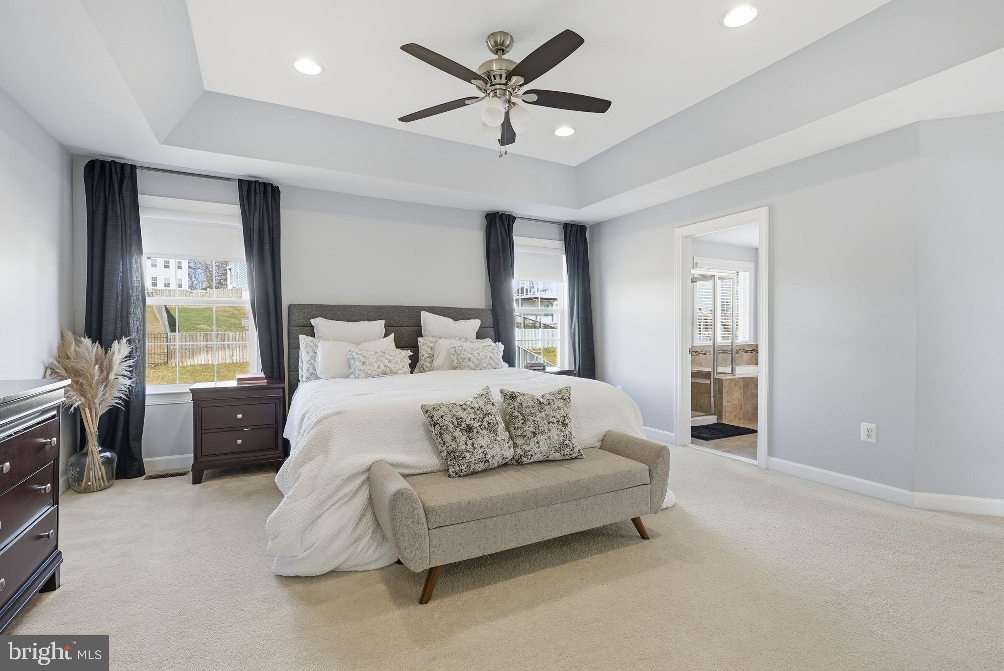 EAGLES POINTE - Residential