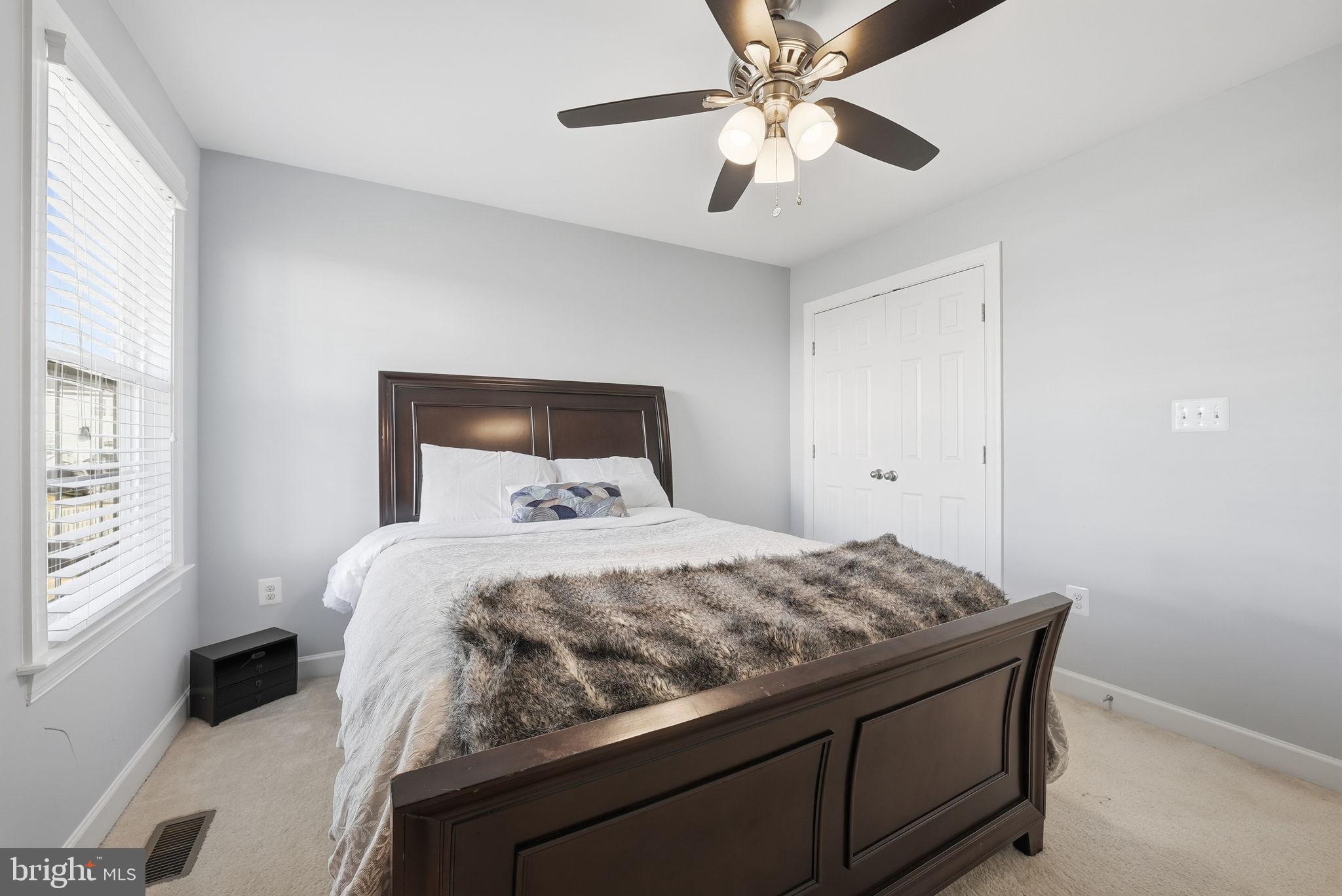 EAGLES POINTE - Residential