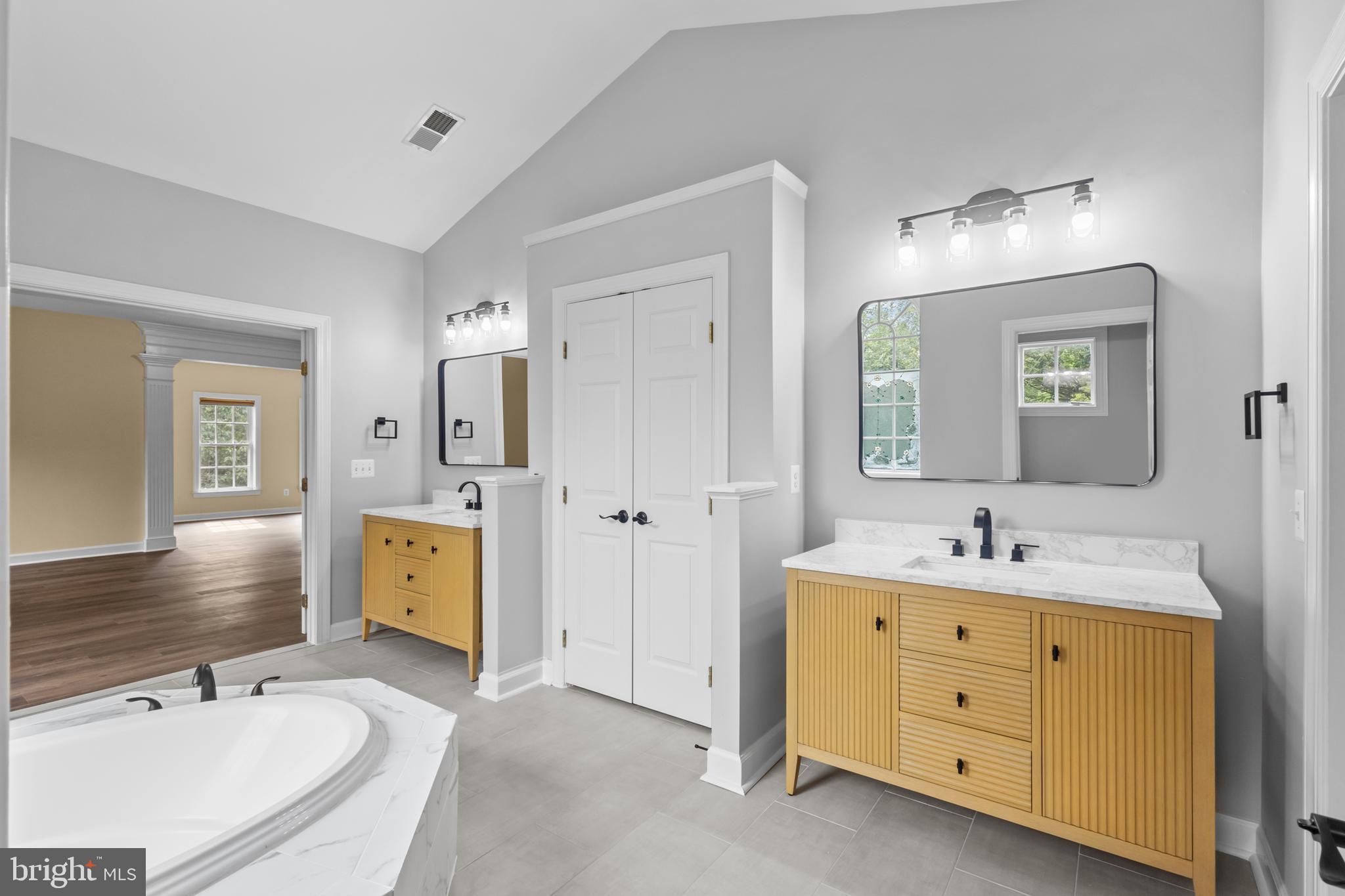 CEDAR CREST - Residential