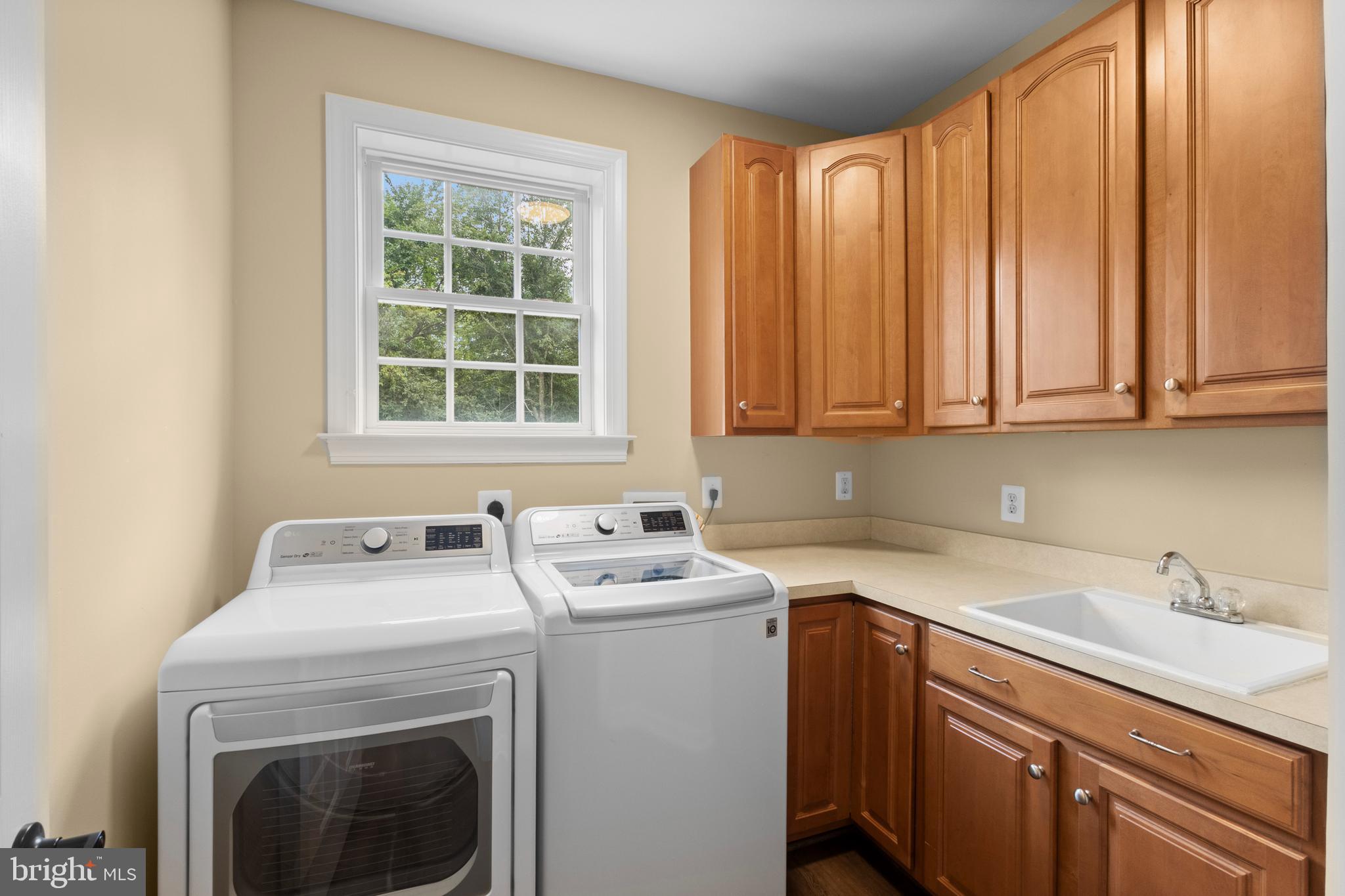 CEDAR CREST - Residential