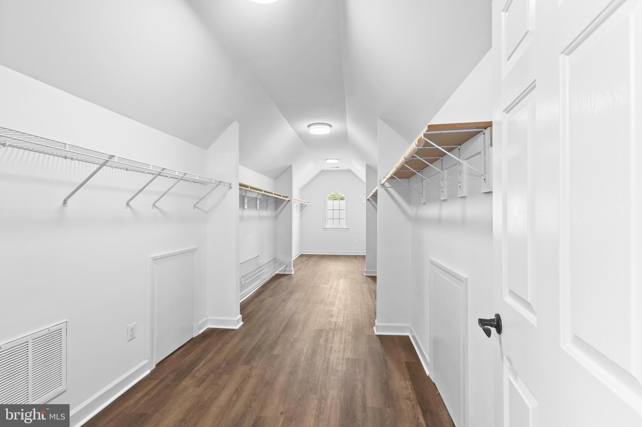 CEDAR CREST - Residential