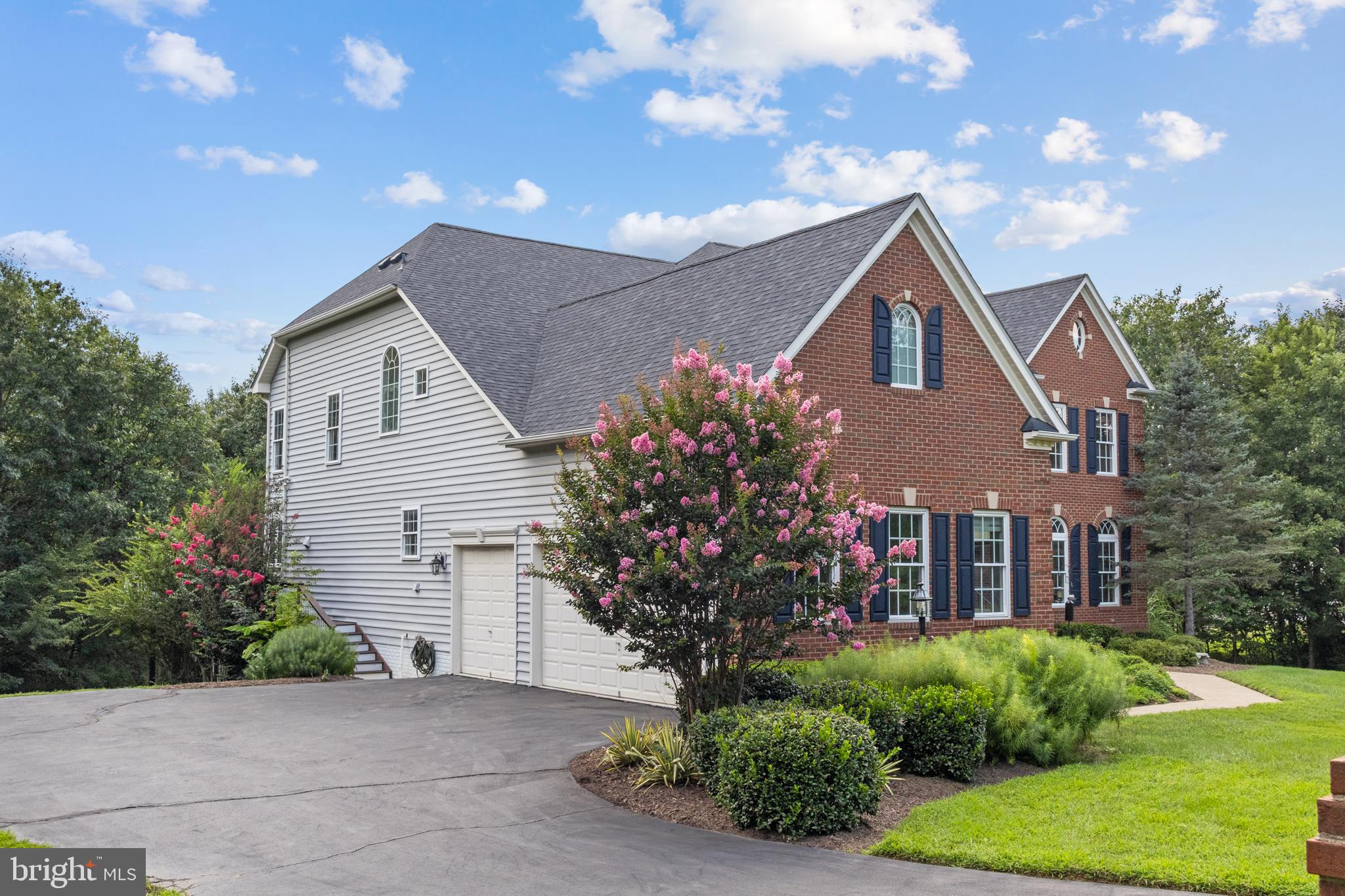 CEDAR CREST - Residential