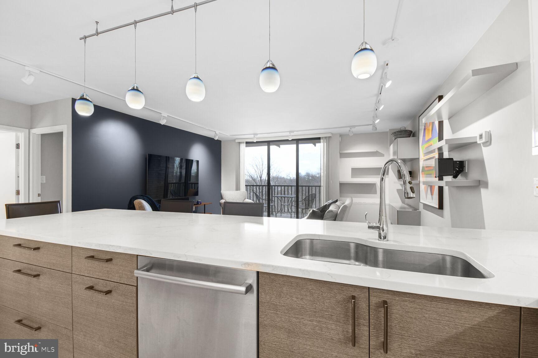 RIVIERA OF CHEVY CHASE - Land