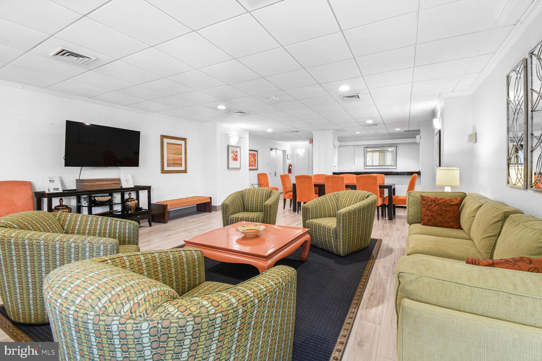 RIVIERA OF CHEVY CHASE - Land