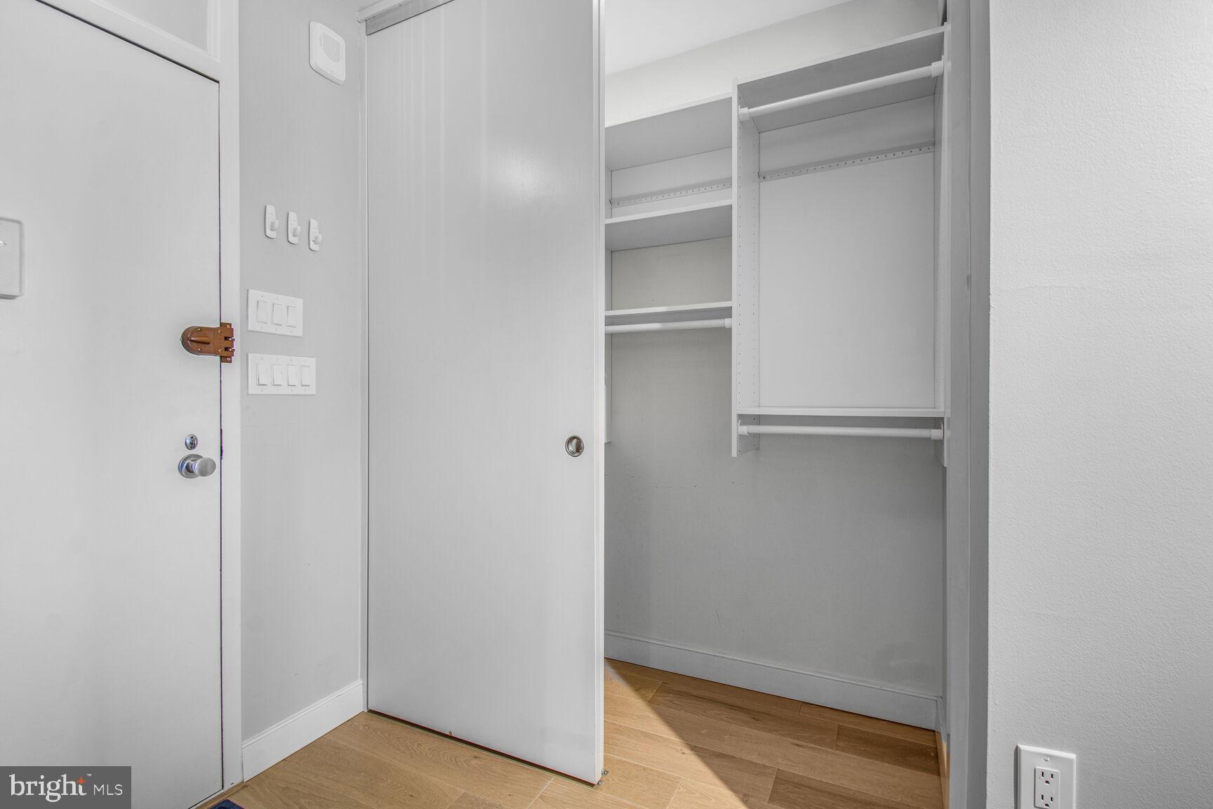 RIVIERA OF CHEVY CHASE - Land