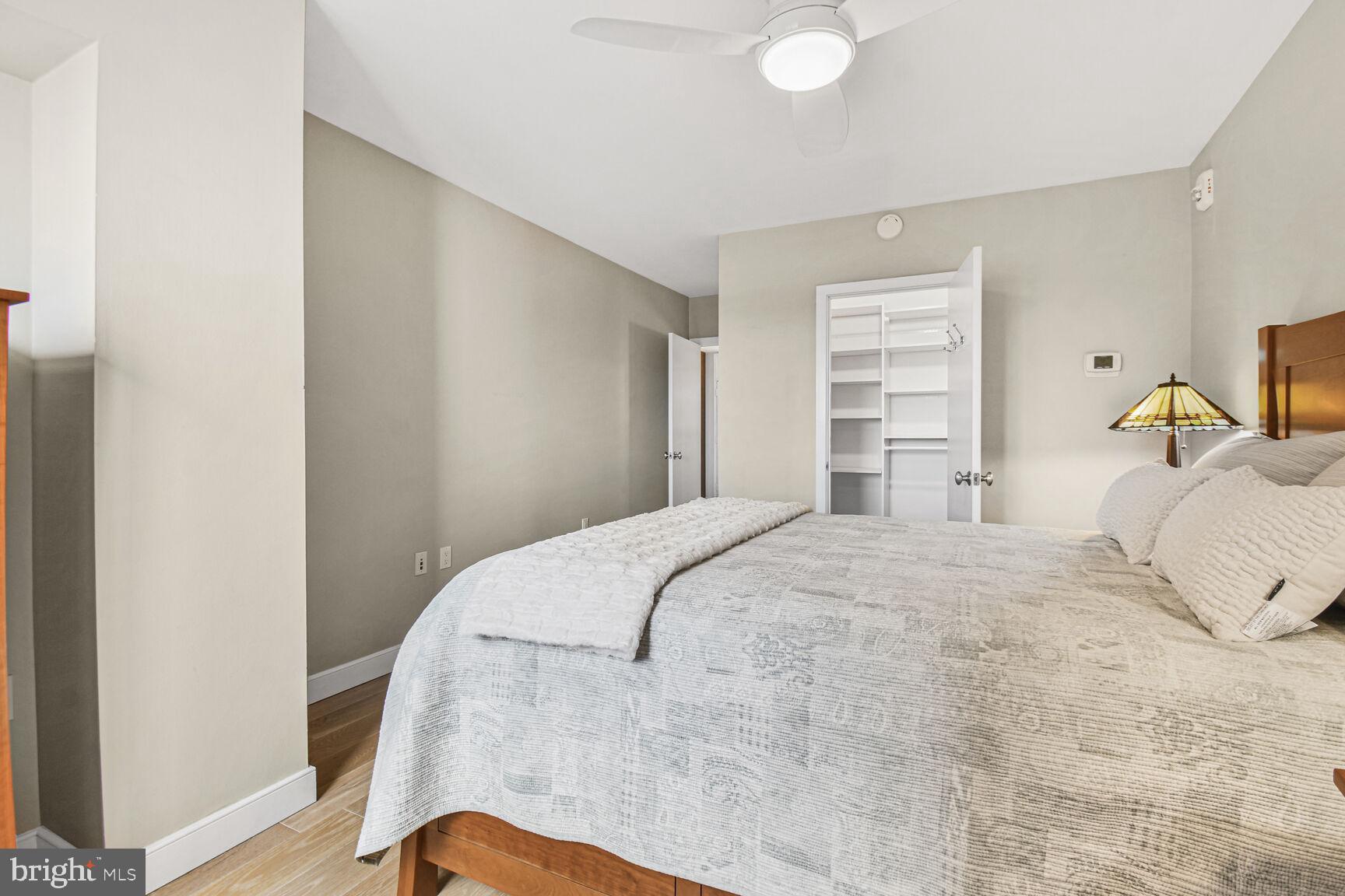 RIVIERA OF CHEVY CHASE - Land