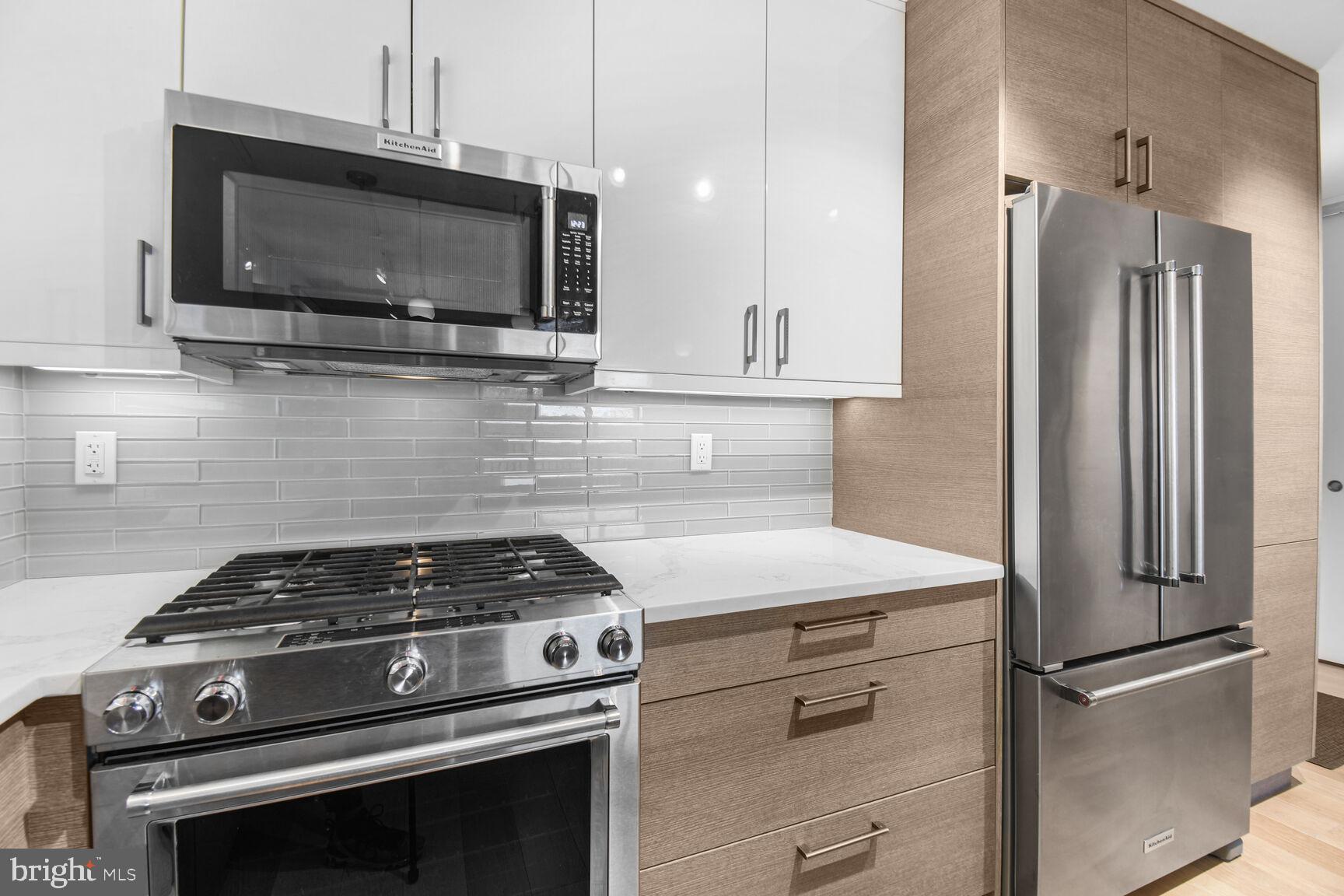 RIVIERA OF CHEVY CHASE - Land