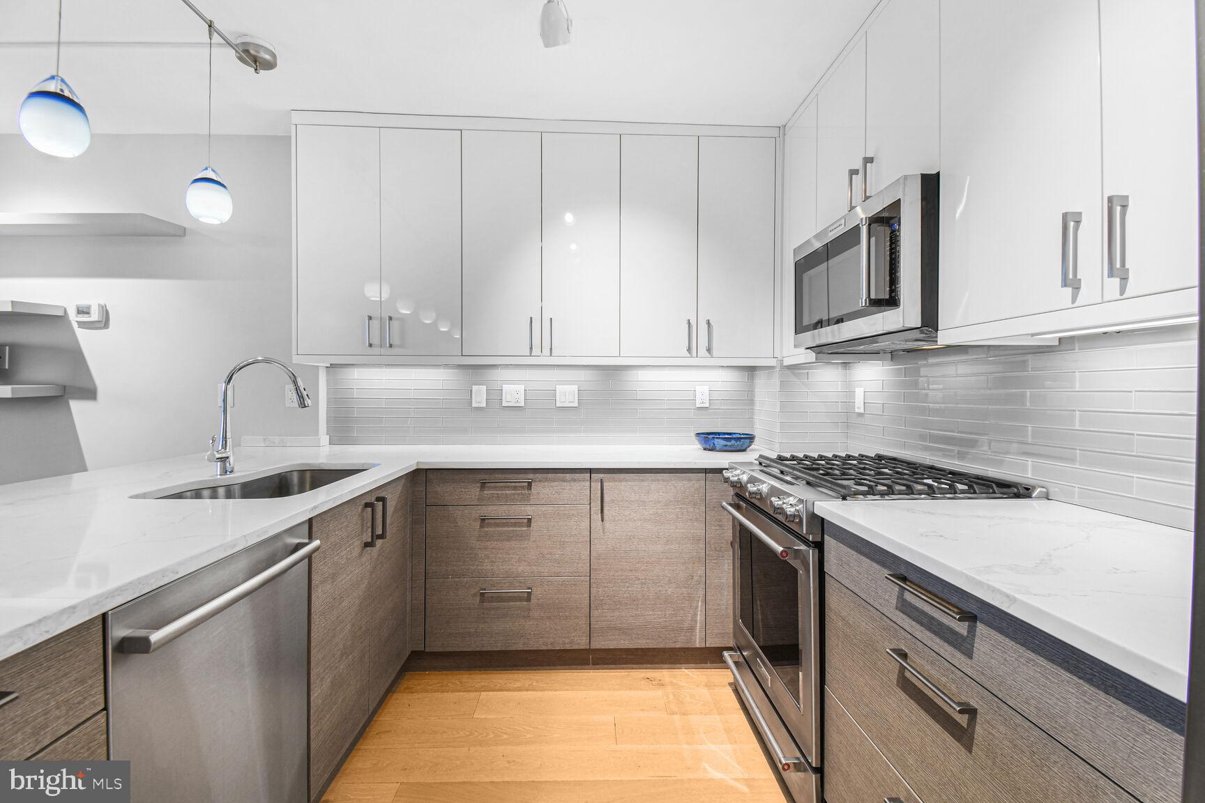 RIVIERA OF CHEVY CHASE - Land