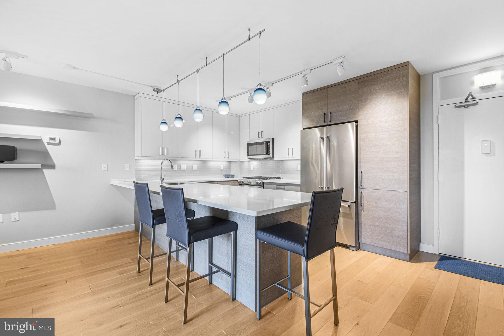 RIVIERA OF CHEVY CHASE - Land