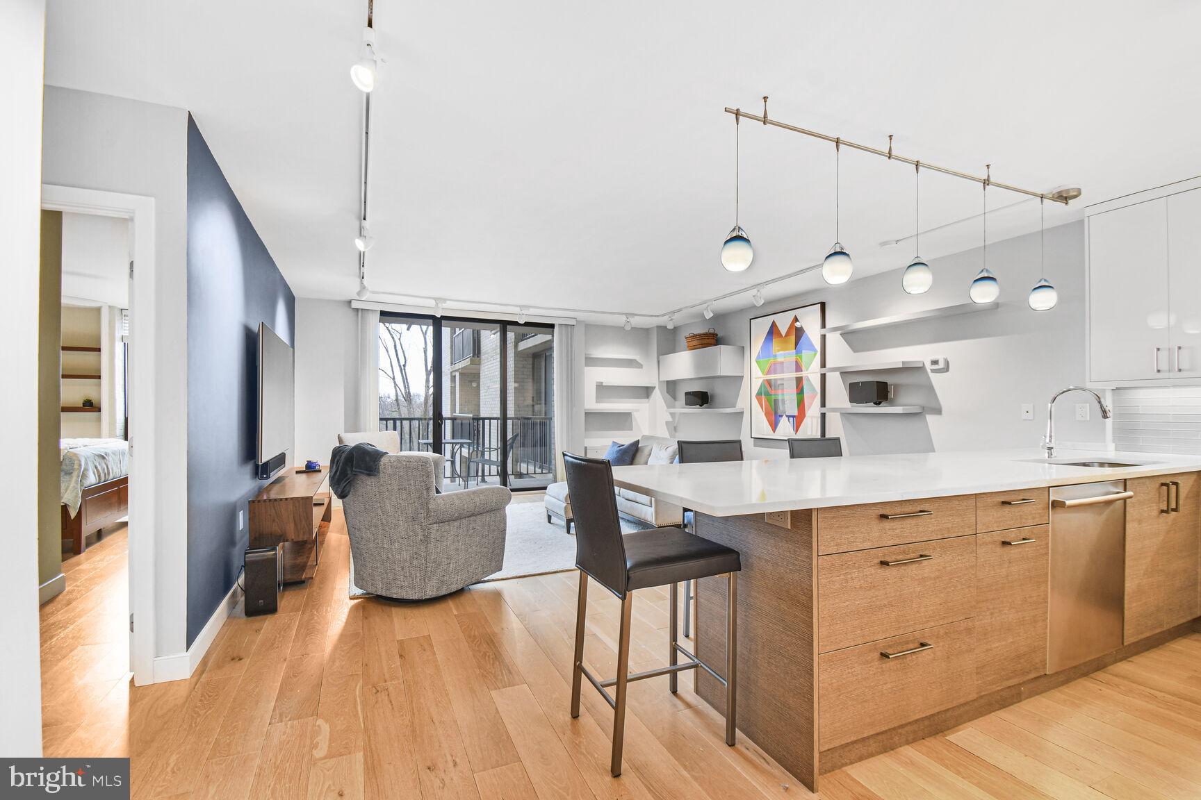 RIVIERA OF CHEVY CHASE - Land