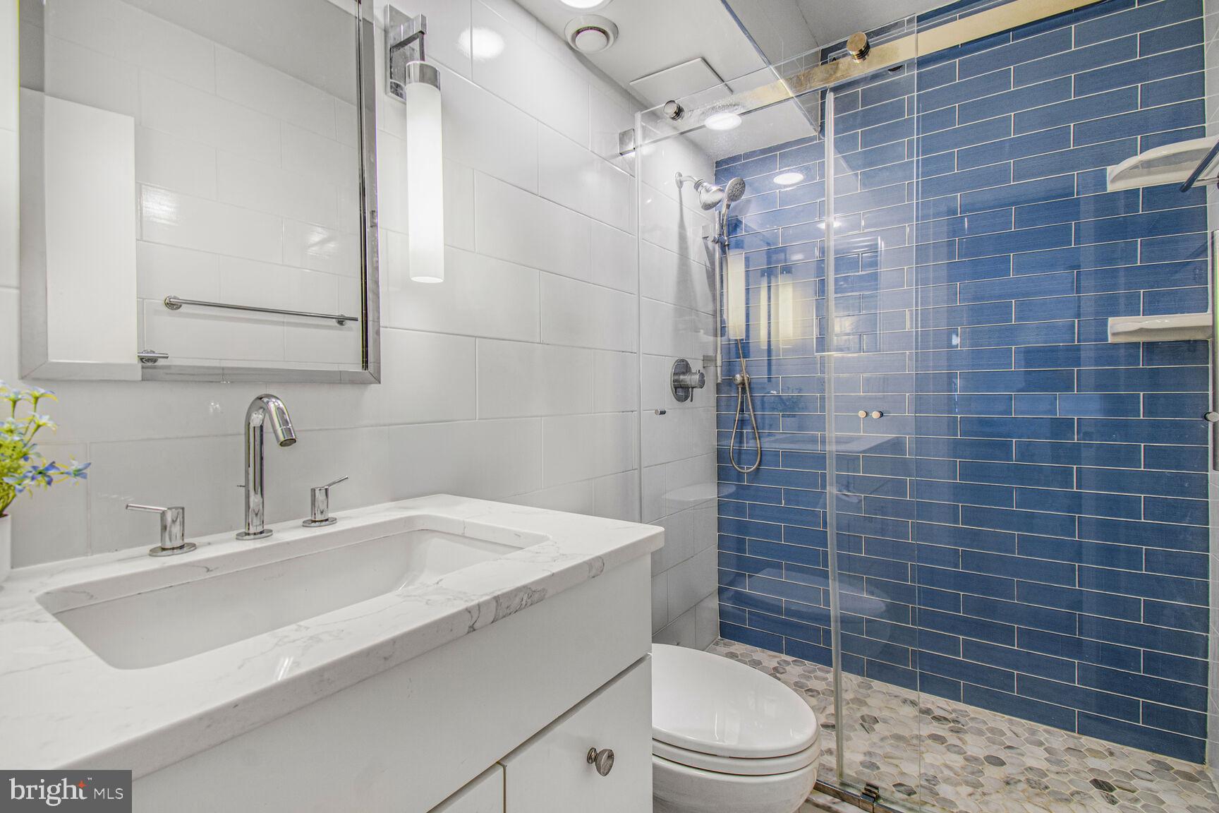 RIVIERA OF CHEVY CHASE - Land