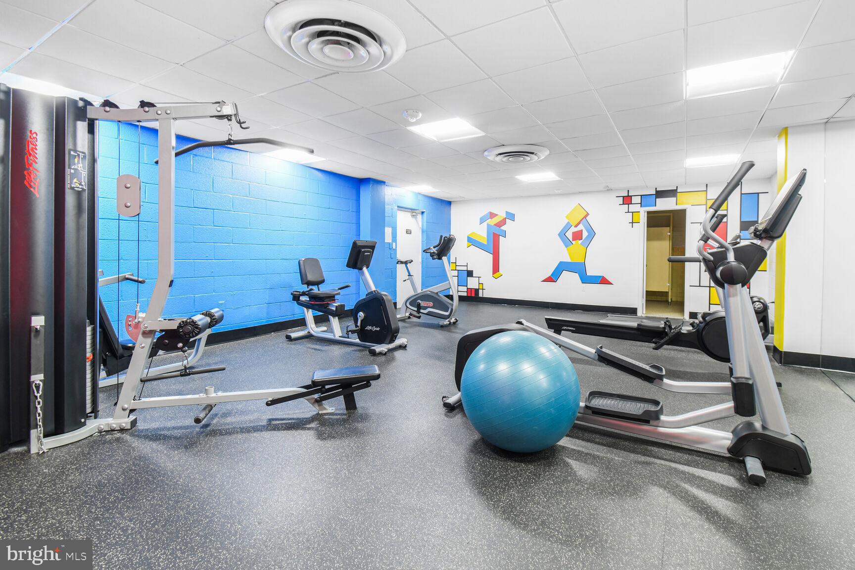 RIVIERA OF CHEVY CHASE - Land