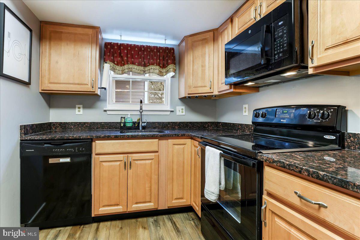 328 MCINTOSH ROAD 1