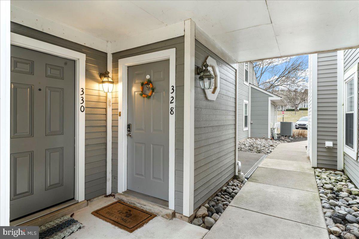 328 MCINTOSH ROAD 1