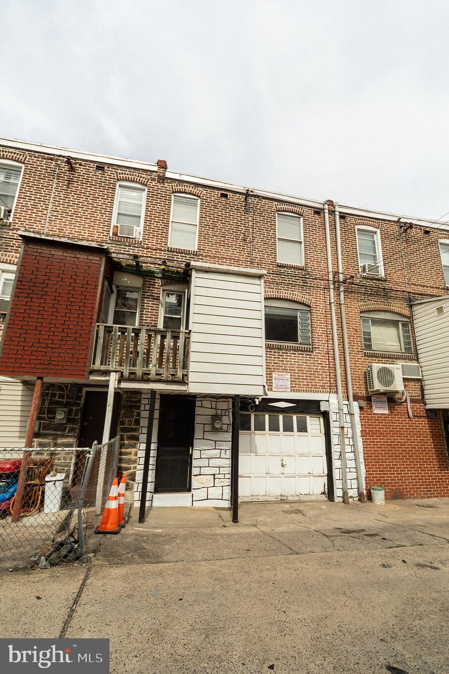 PHILADELPHIA (SOUTHWEST) - Residential