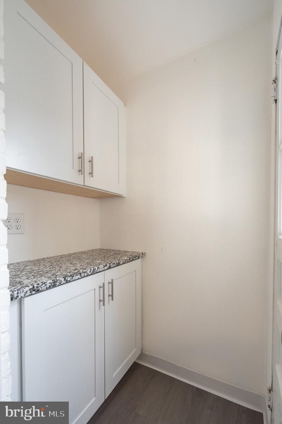 PHILADELPHIA (SOUTHWEST) - Residential