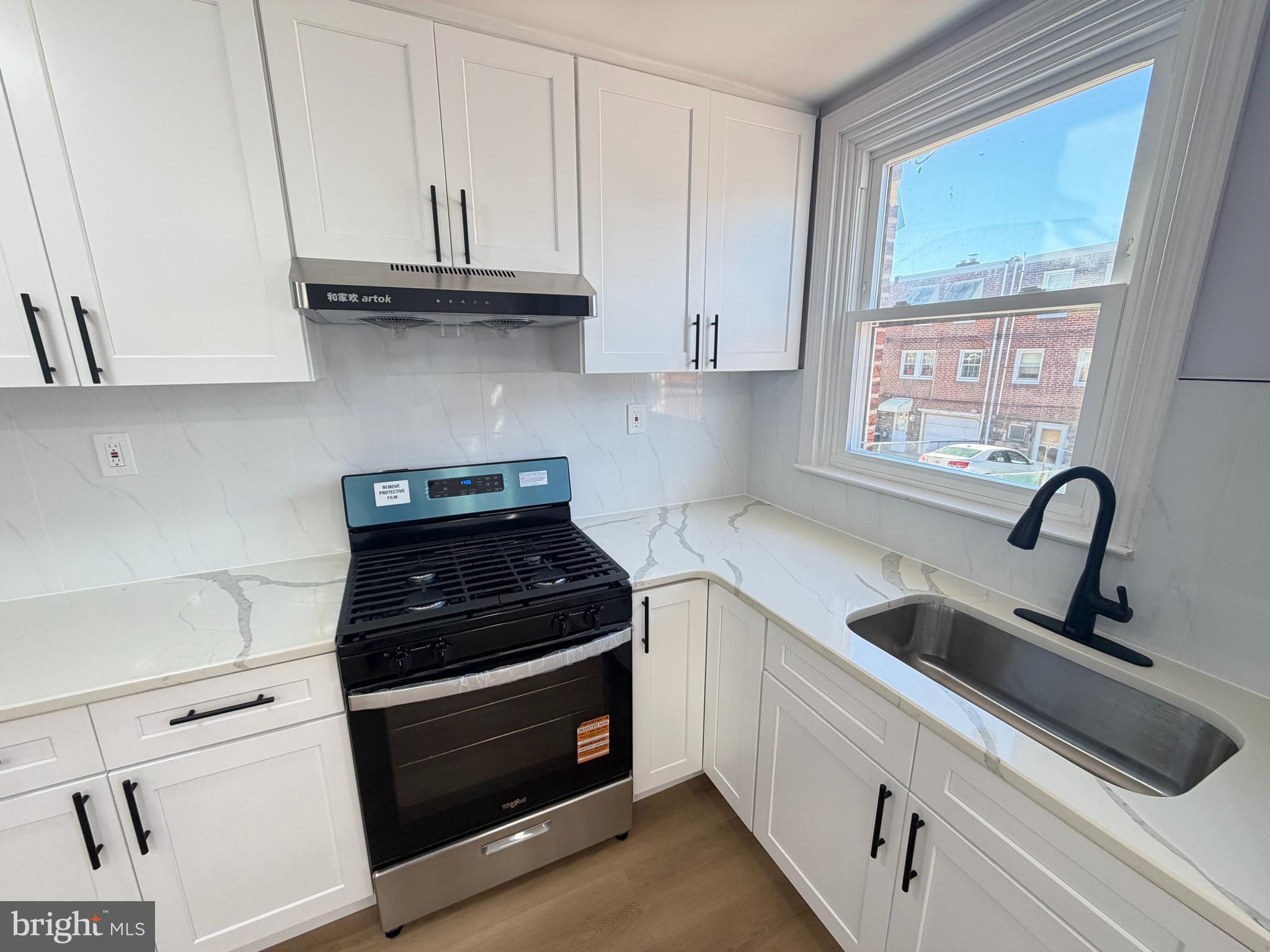 MAYFAIR - Residential