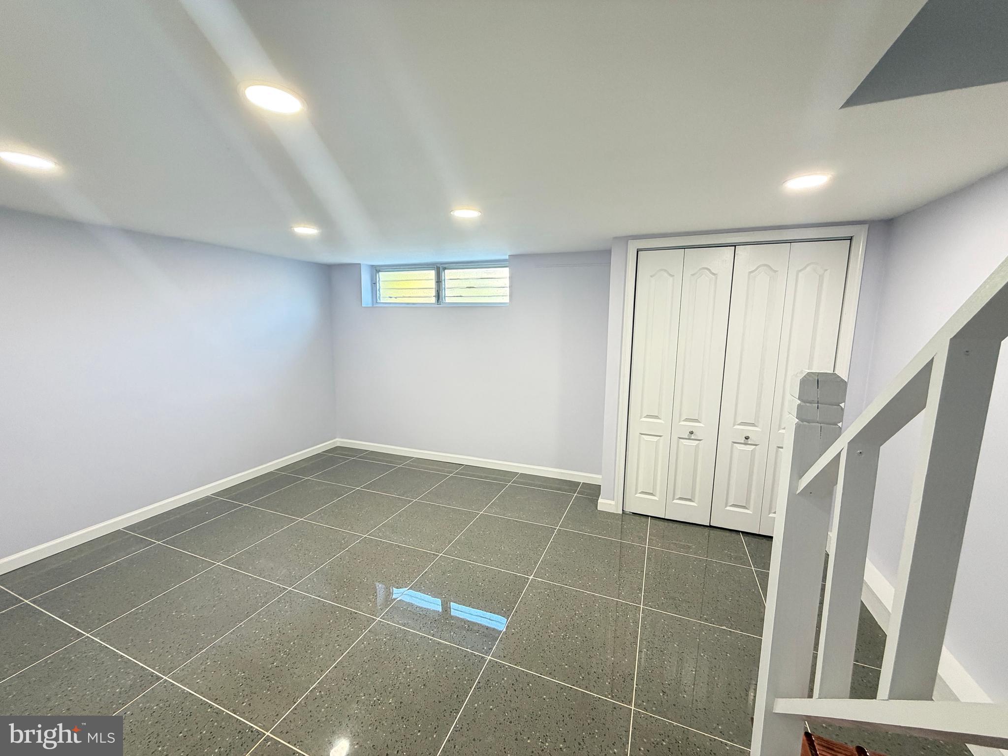 MAYFAIR - Residential