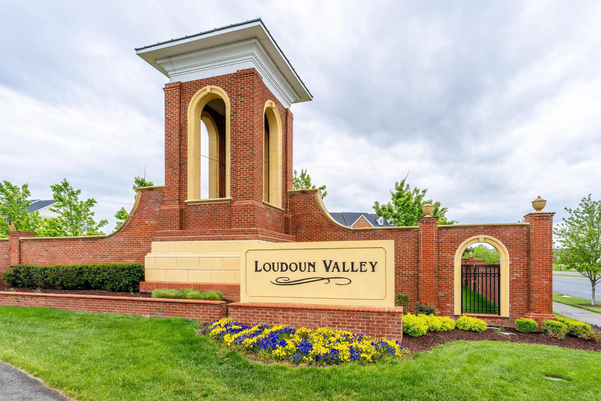 RIDGES AT LOUDOUN VALLEY - Residential