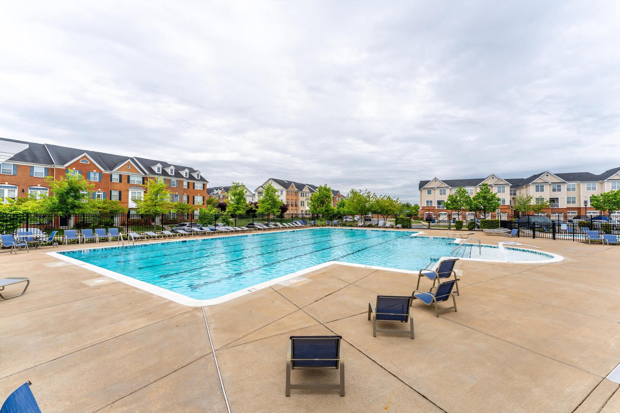 RIDGES AT LOUDOUN VALLEY - Residential