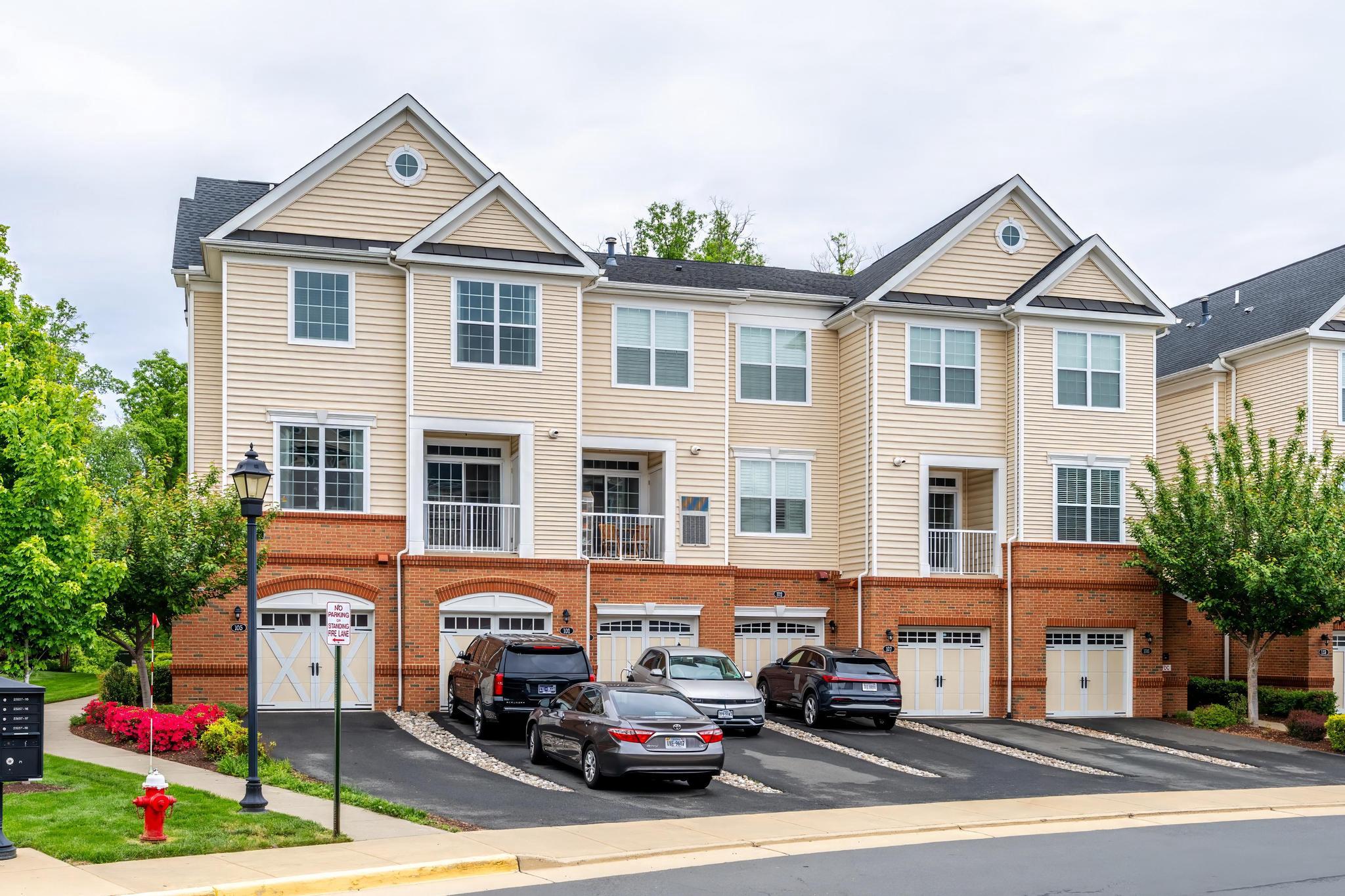 RIDGES AT LOUDOUN VALLEY - Residential