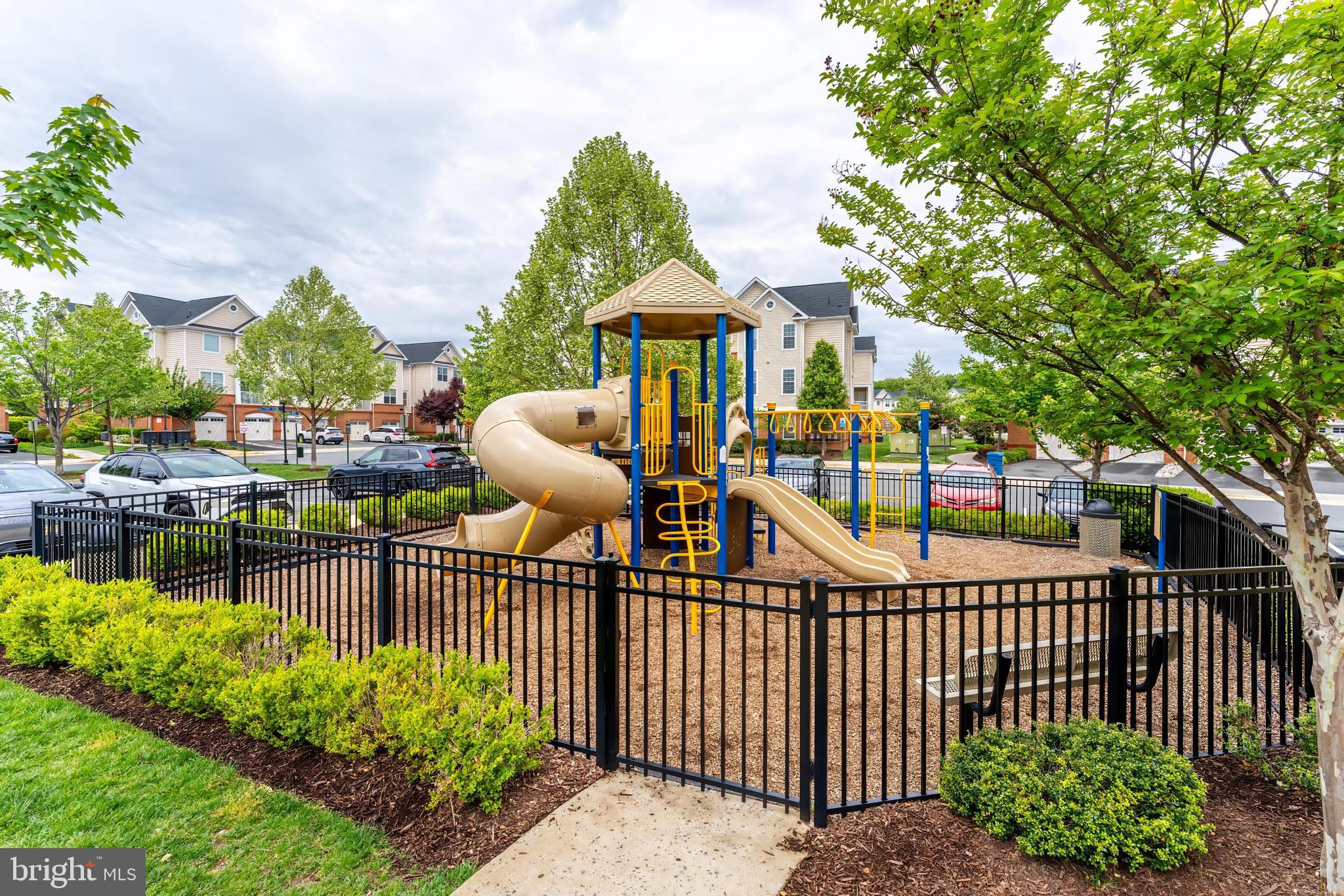 RIDGES AT LOUDOUN VALLEY - Residential