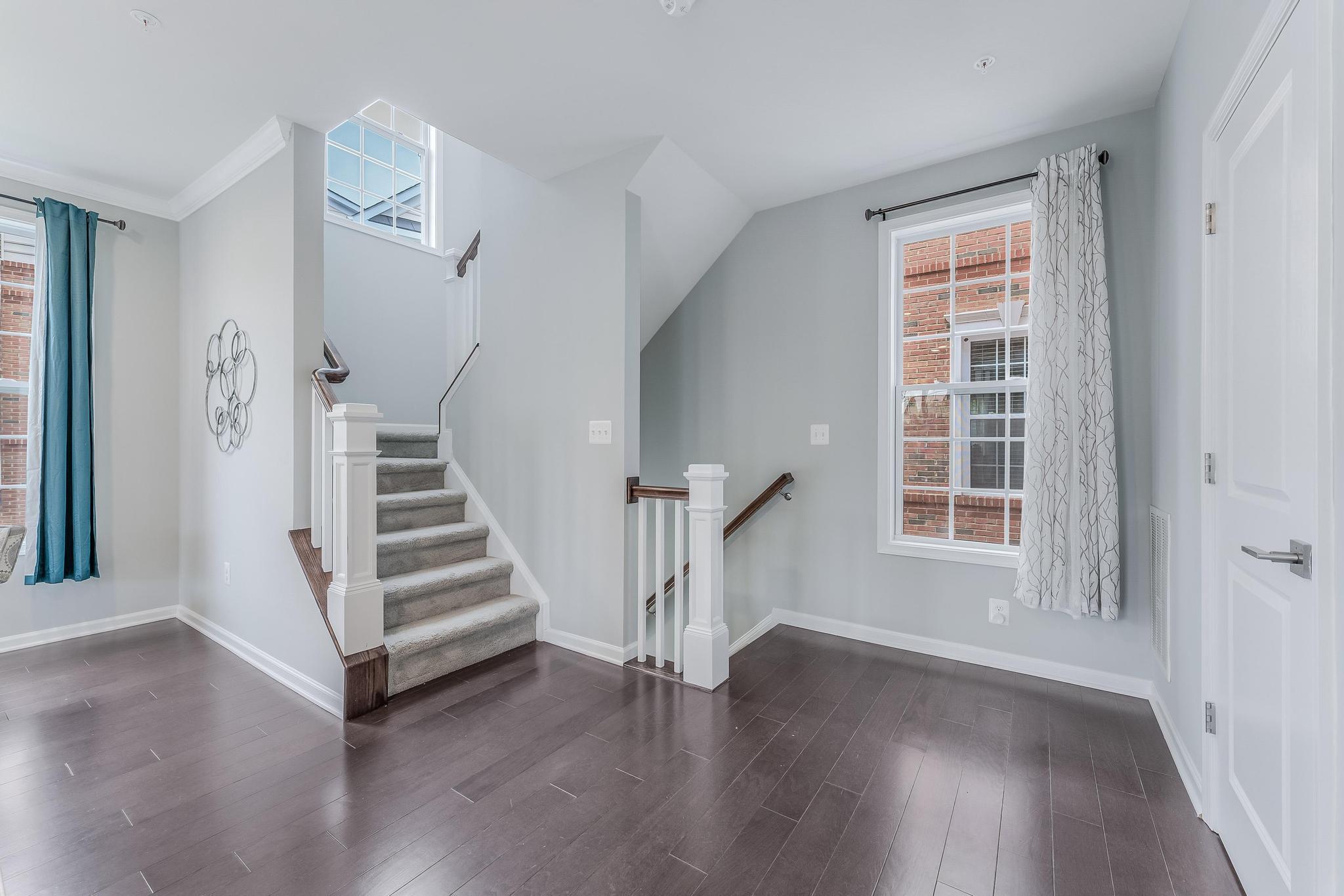 RIDGES AT LOUDOUN VALLEY - Residential