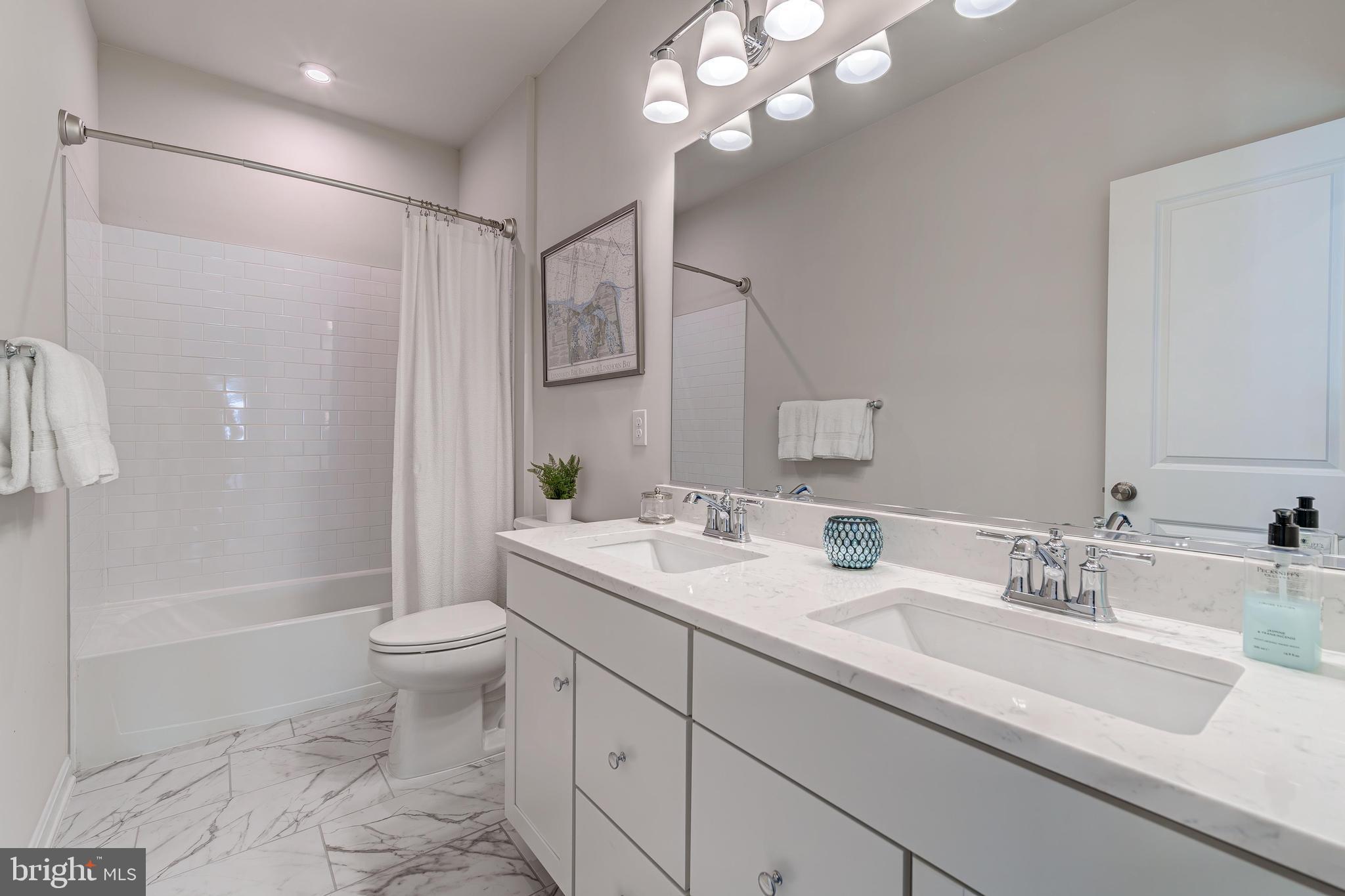 HAMPTON RUN - Residential