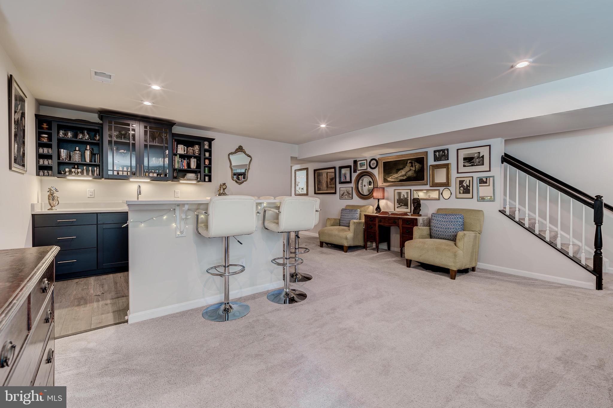 HAMPTON RUN - Residential