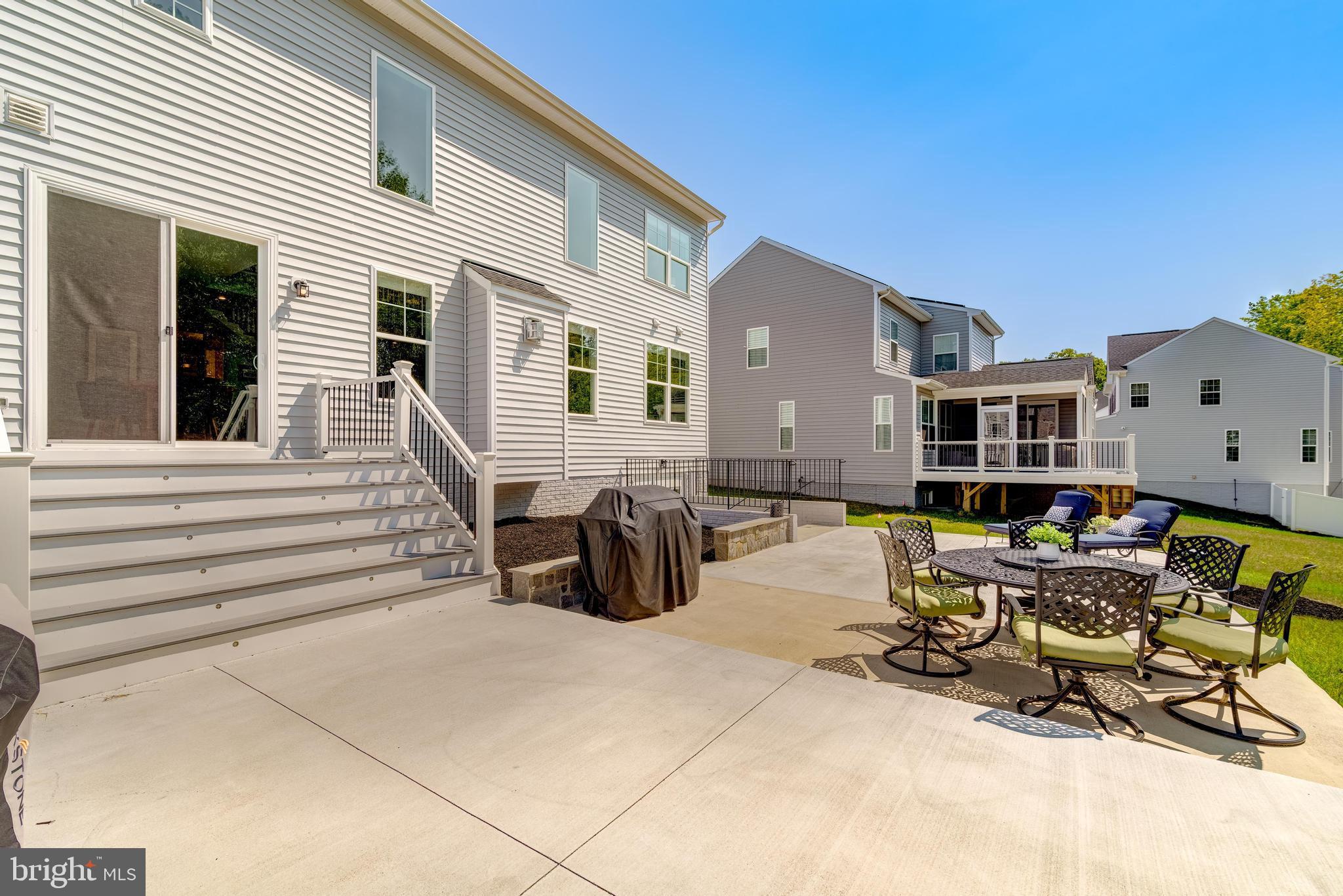 HAMPTON RUN - Residential