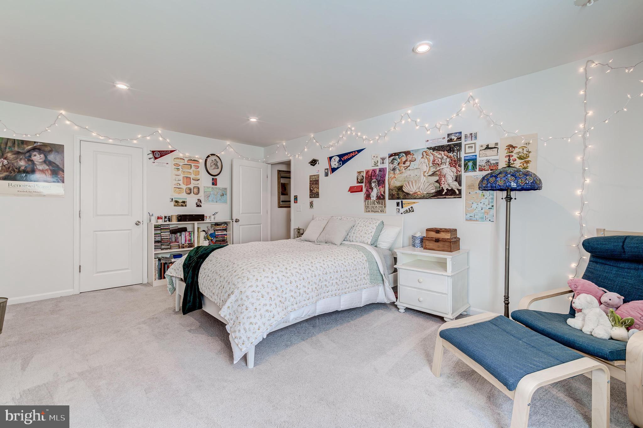 HAMPTON RUN - Residential