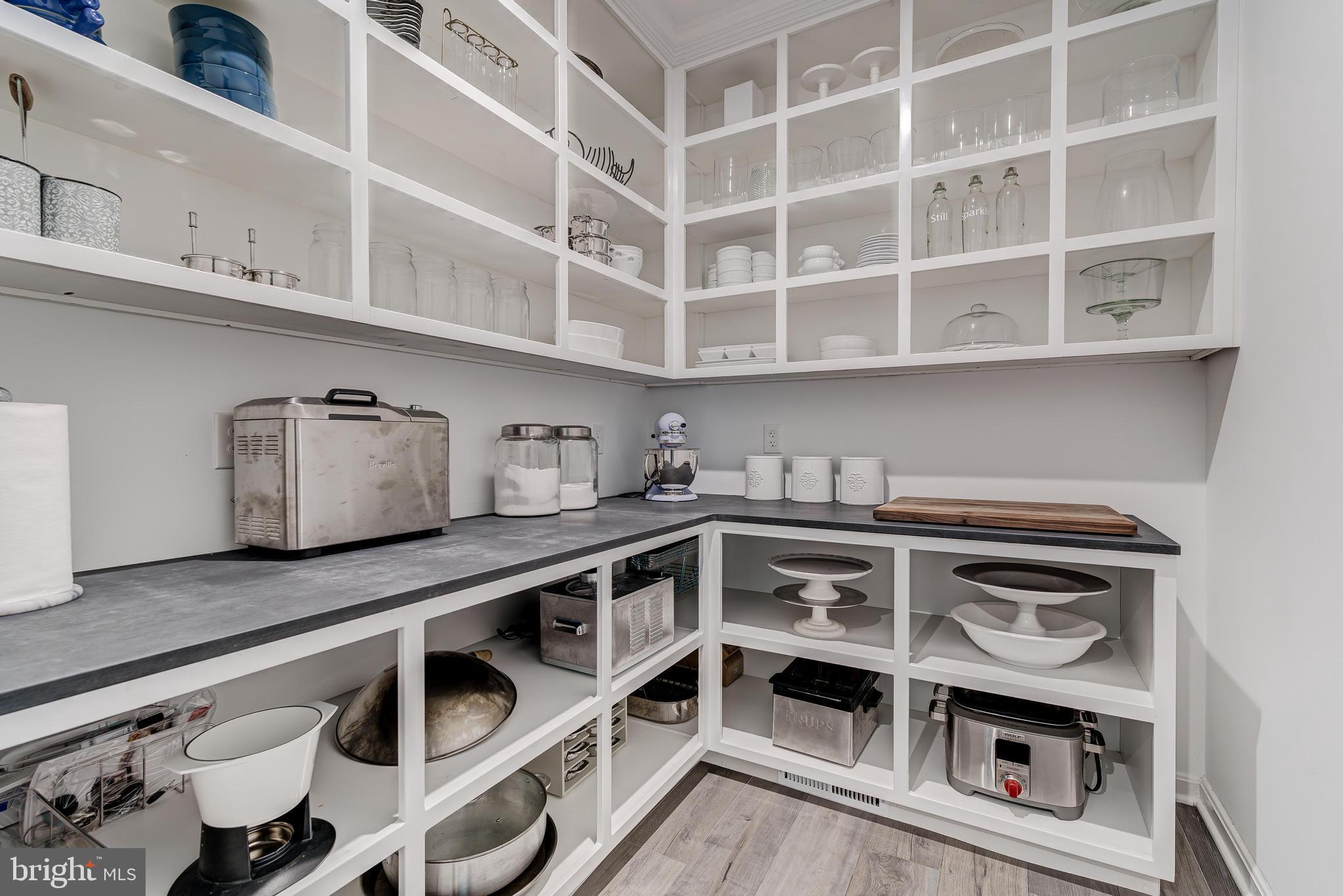 HAMPTON RUN - Residential